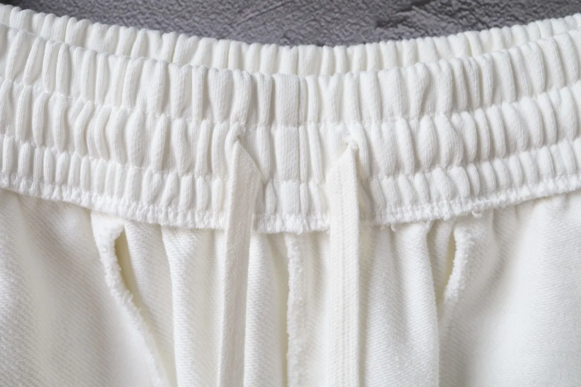 Embroidered Logo Raw-Hem Sweat Shorts D19922597 — view 7