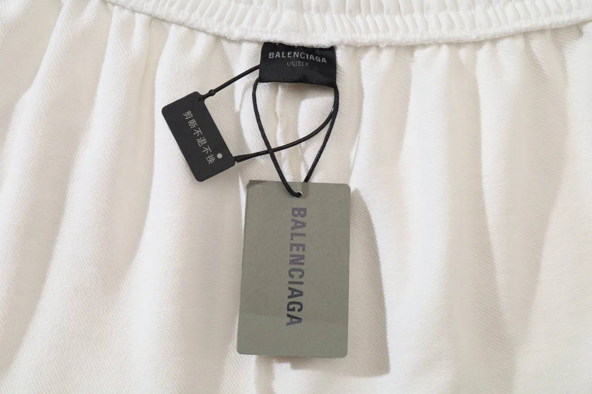 Embroidered Logo Raw-Hem Sweat Shorts D19922597 — view 17