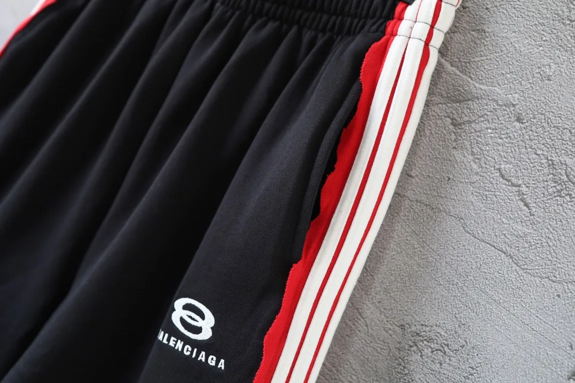 8B Embroidered Side-Stripe Knit Shorts D20922596 — view 5