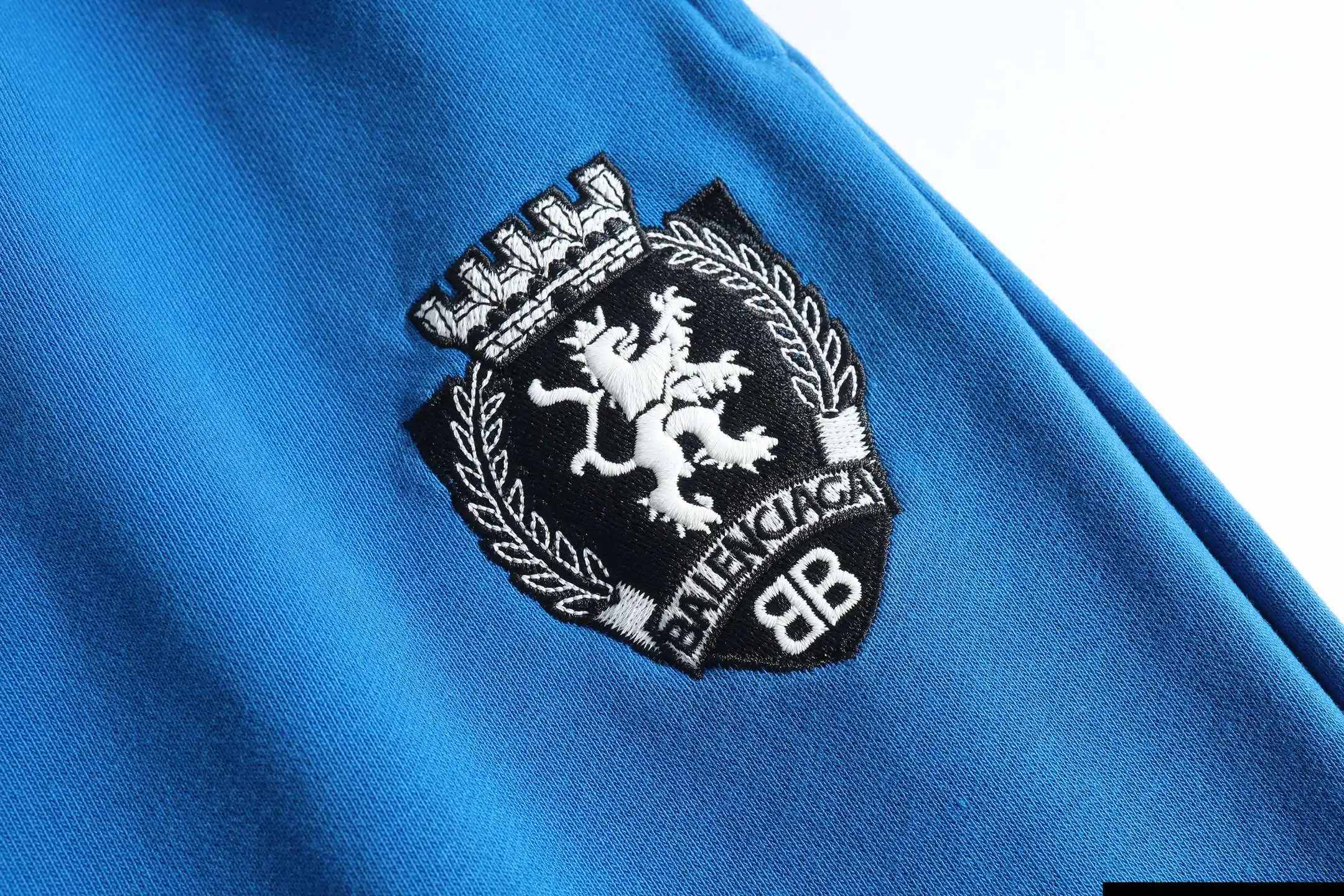 Embroidered Crest Cotton-Jersey Shorts D19922583 — view 3