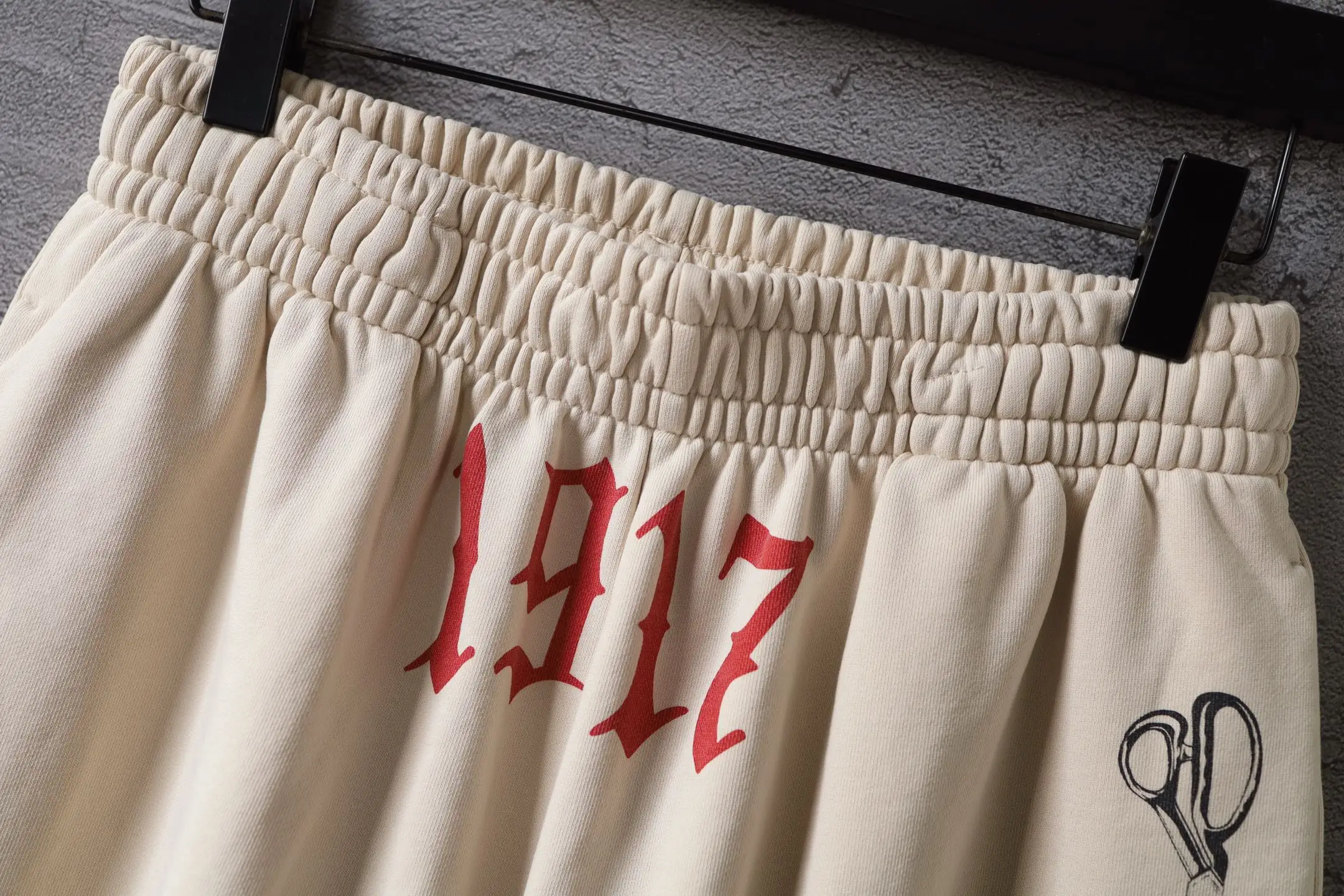 Graffiti Print Cotton Jersey Shorts D21922573 — view 3