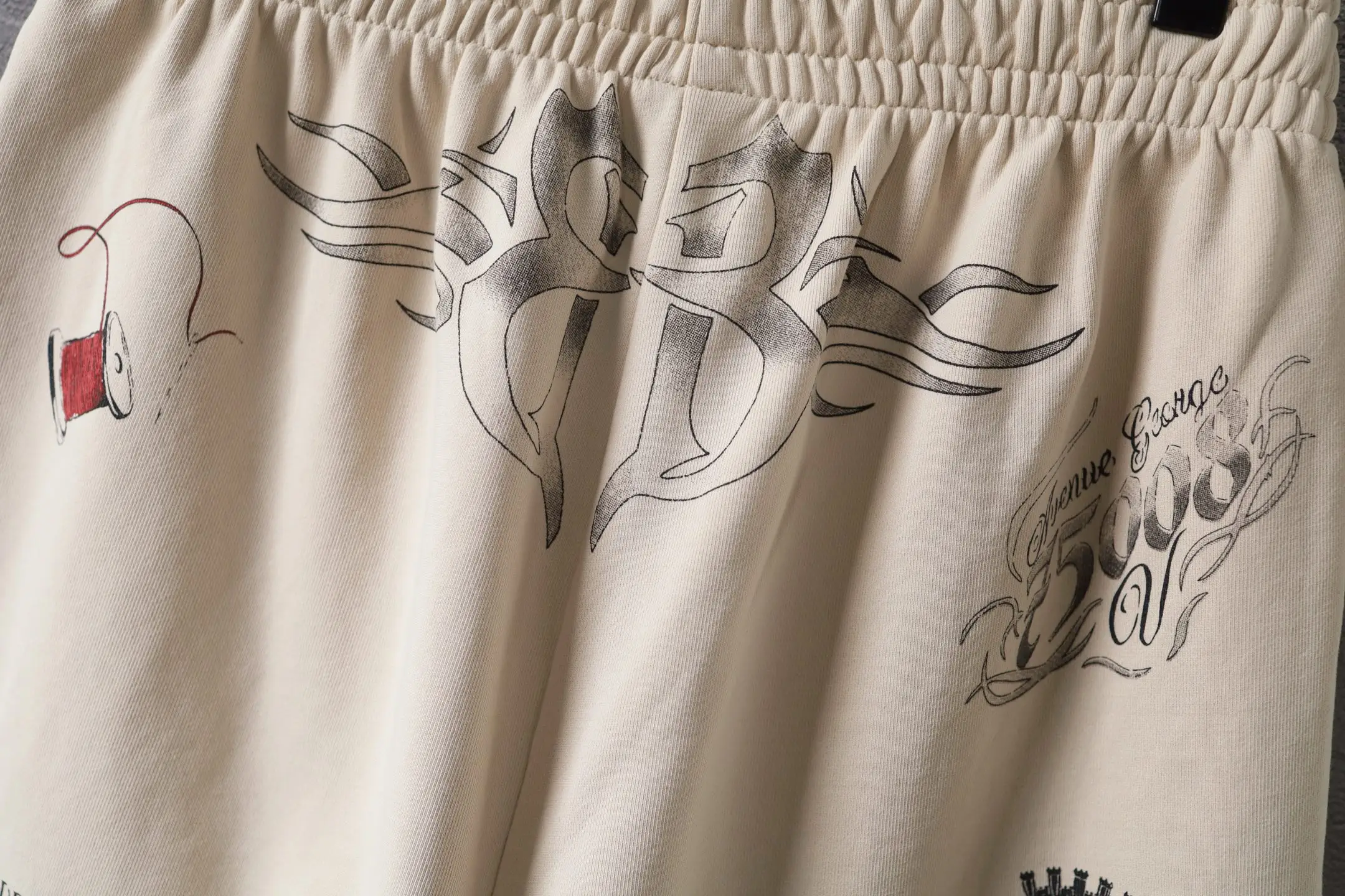 Graffiti Print Cotton Jersey Shorts D21922573 — view 5