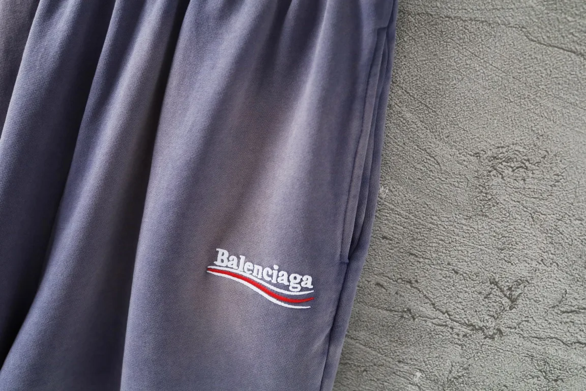 Logo Print Washed Cotton Shorts D19522601 — view 3