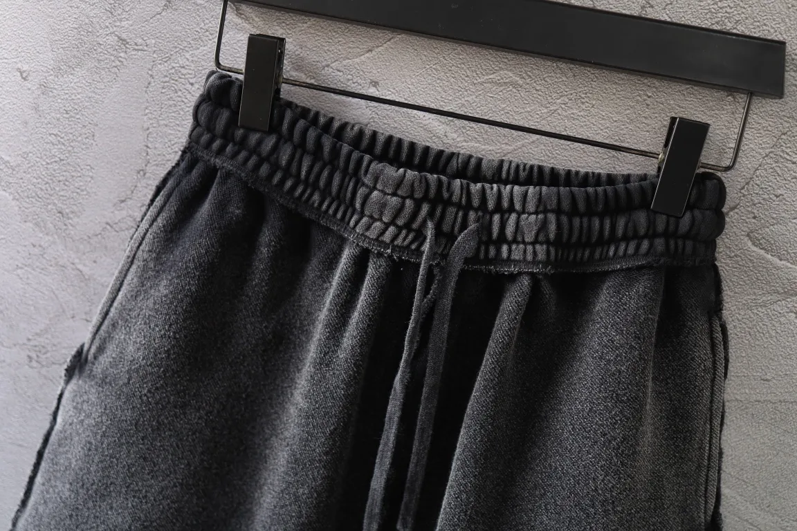 Logo Embroidered Washed Cotton Sweat Shorts D22522613 — view 3