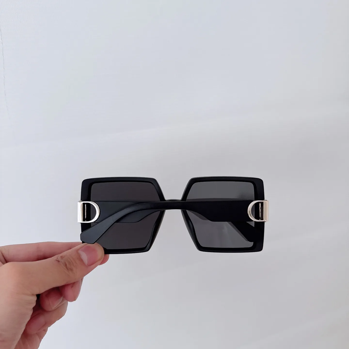 Dior Logo Detail Sunglasses D20017741 — view 5