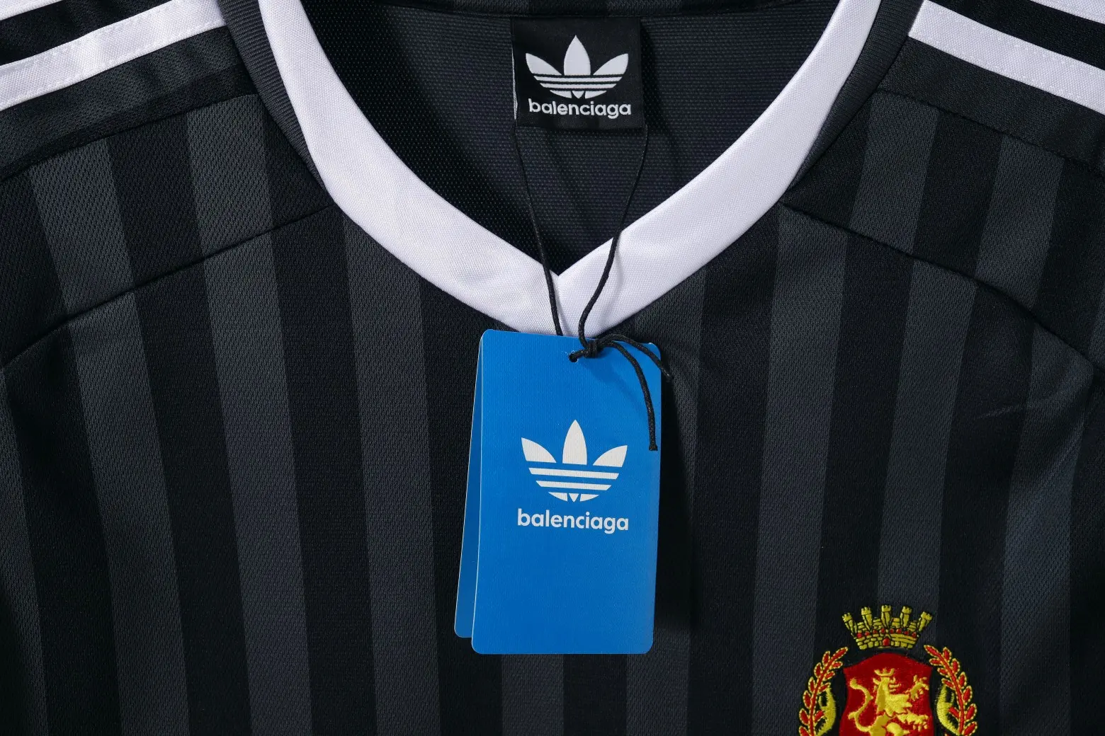 Striped Oversized Soccer Jersey D15022618 — view 7