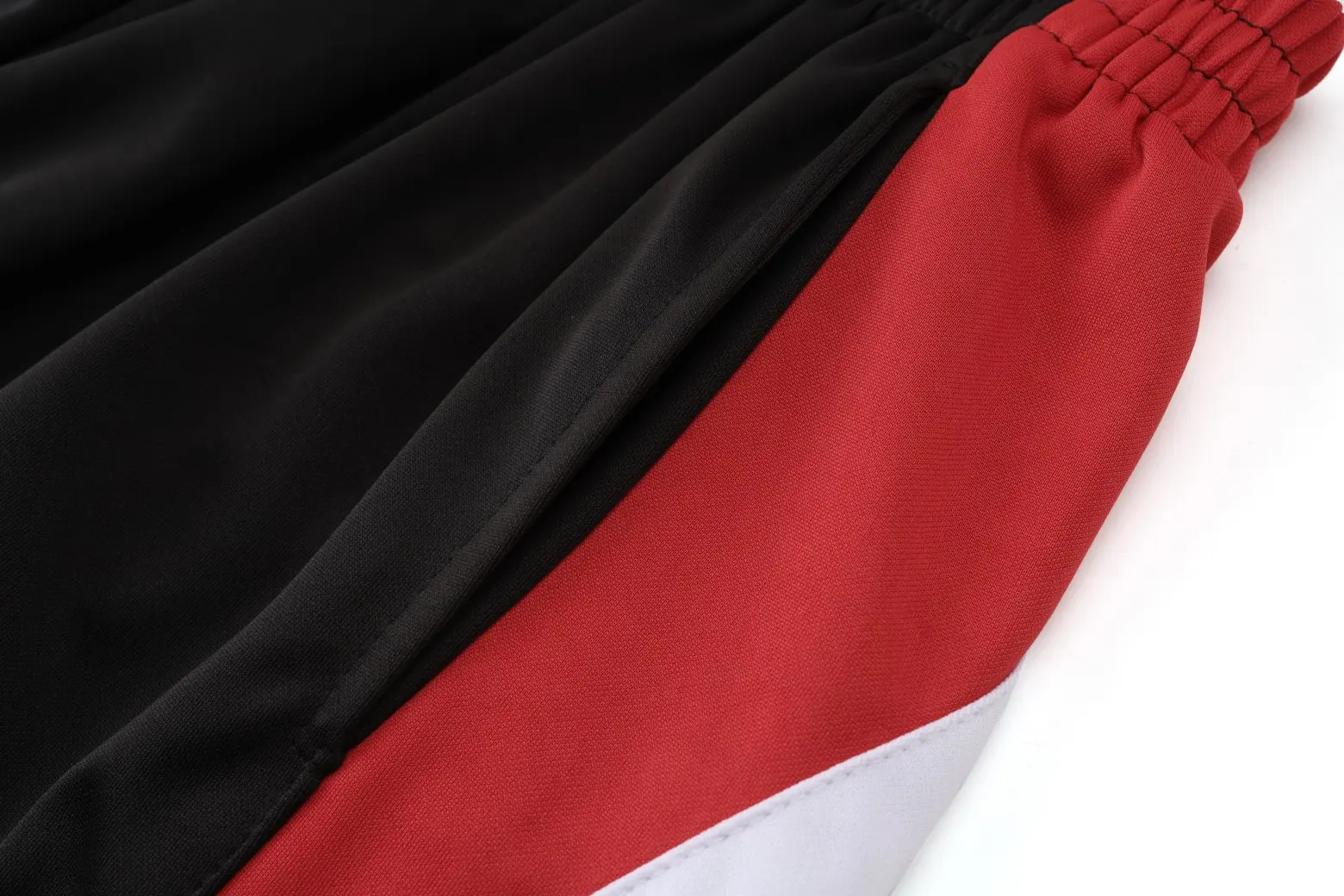 3B Logo Color-Block Mesh Sports Shorts D11920091 — view 3
