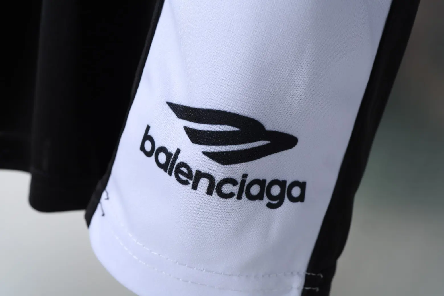 3B Logo Color-Block Mesh Sports Shorts D11920091 — view 32