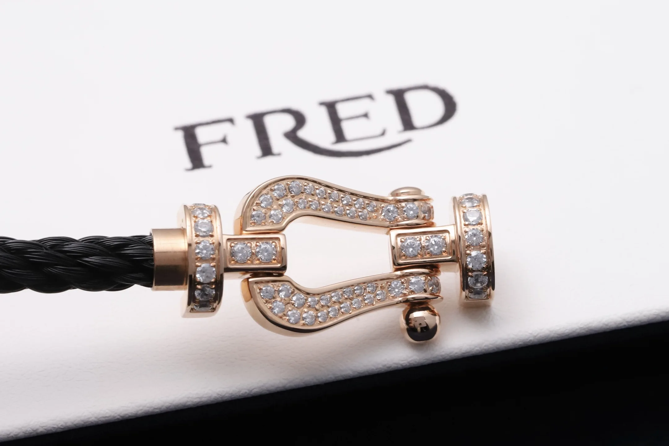 Force 10 Style Horseshoe Pave Bracelet D22017118 — view 3