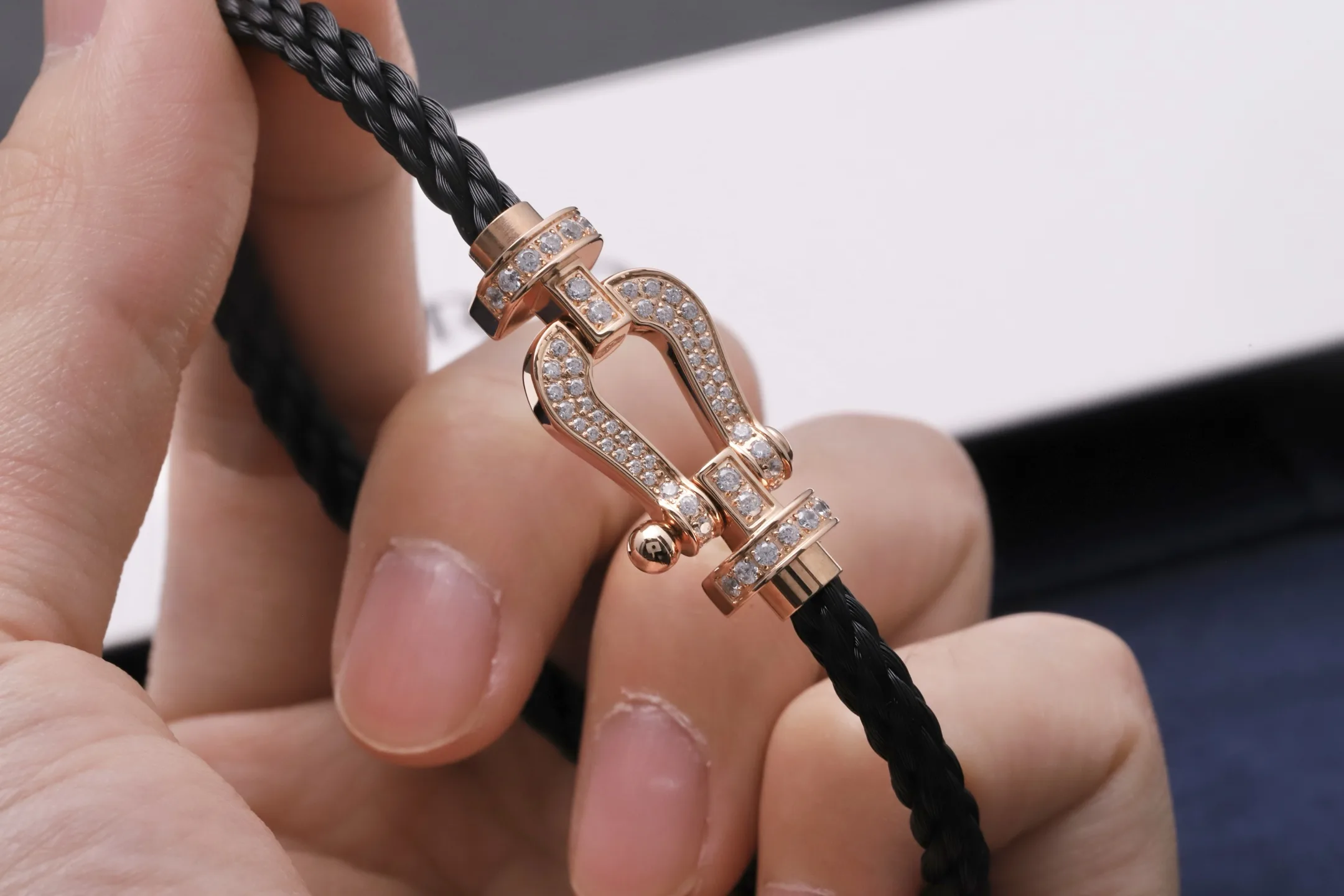 Force 10 Style Horseshoe Pave Bracelet D22017118 — view 5