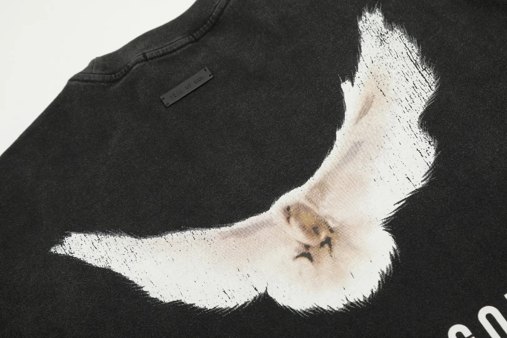Essentials Dove Logo Oversized T-Shirt D8911940 — view 6