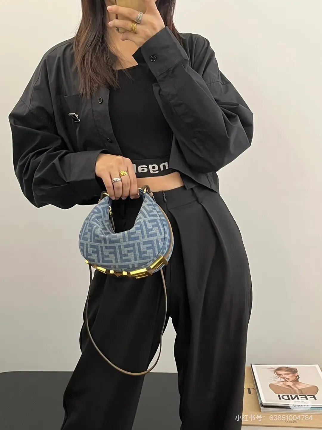 Fendi Croissant Shoulder Bag D32018097 — view 5