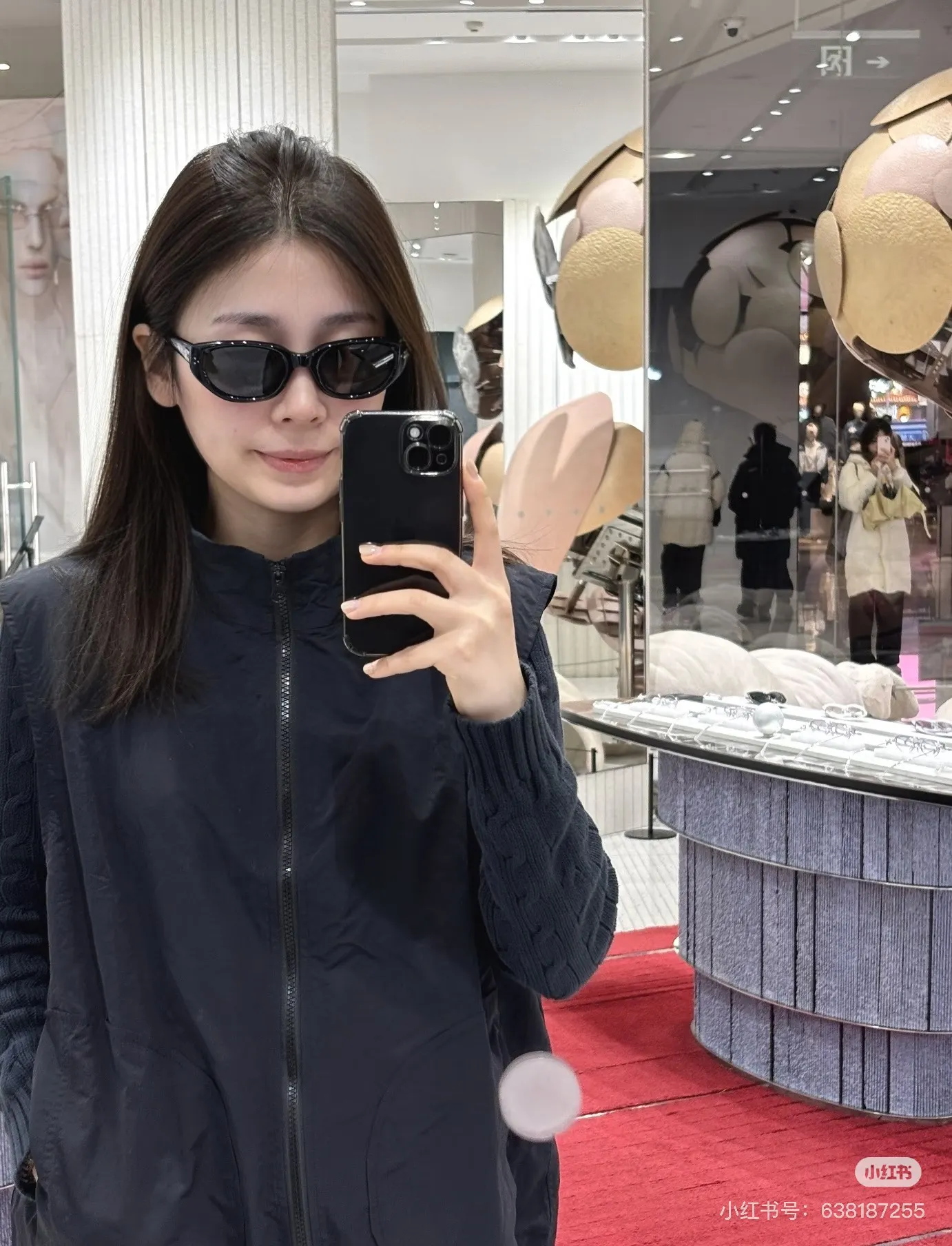 Gentle Monster Boni Cat-Eye Sunglasses D34017761 — view 2