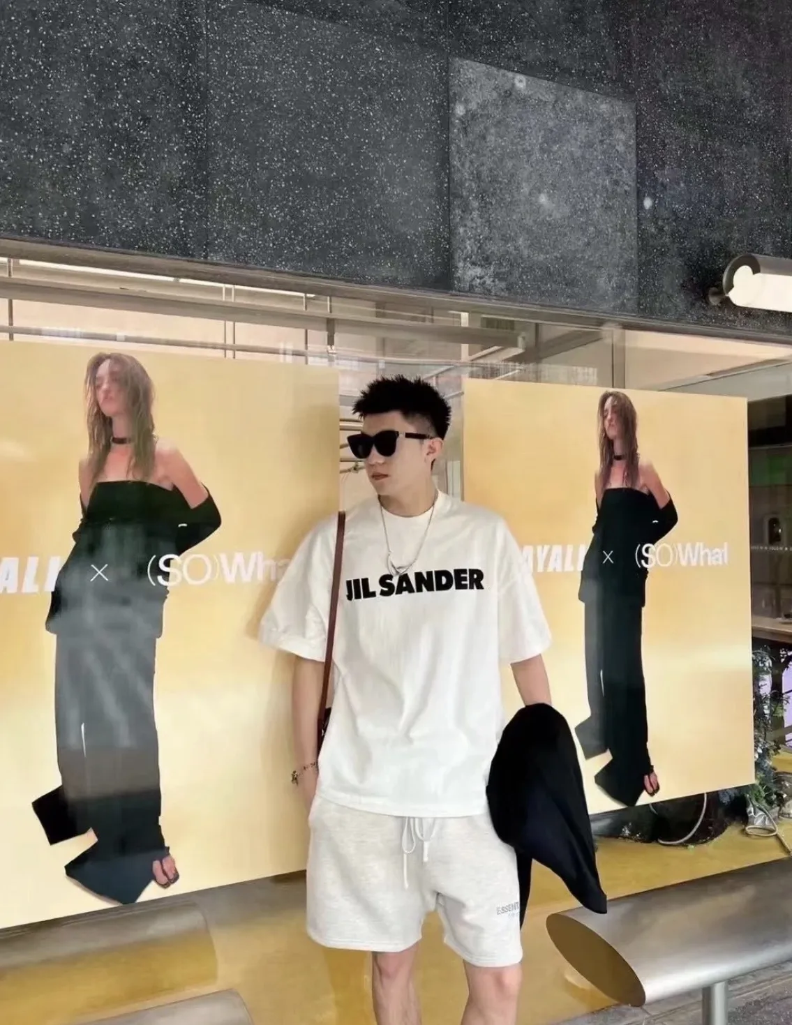 Logo Print Oversized Cotton T-Shirt D14024985 — view 50