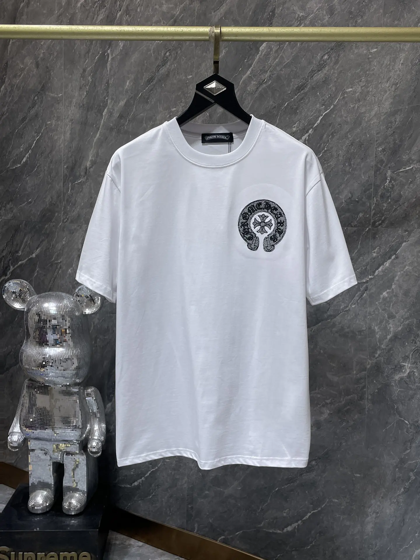 Horseshoe Logo Embroidered Cotton T-Shirt D11012057 — view 4