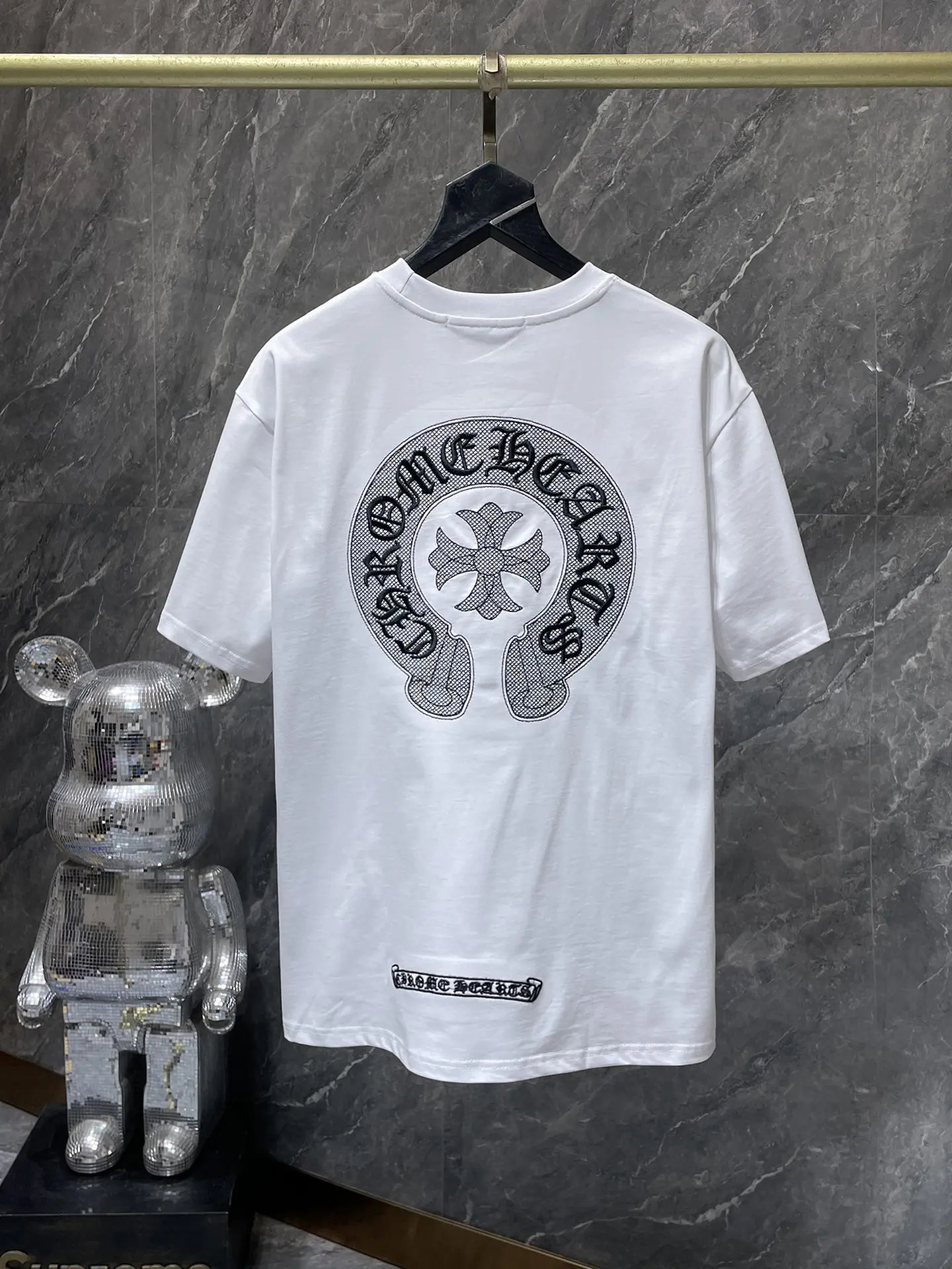 Horseshoe Logo Embroidered Cotton T-Shirt D11012057 — view 6