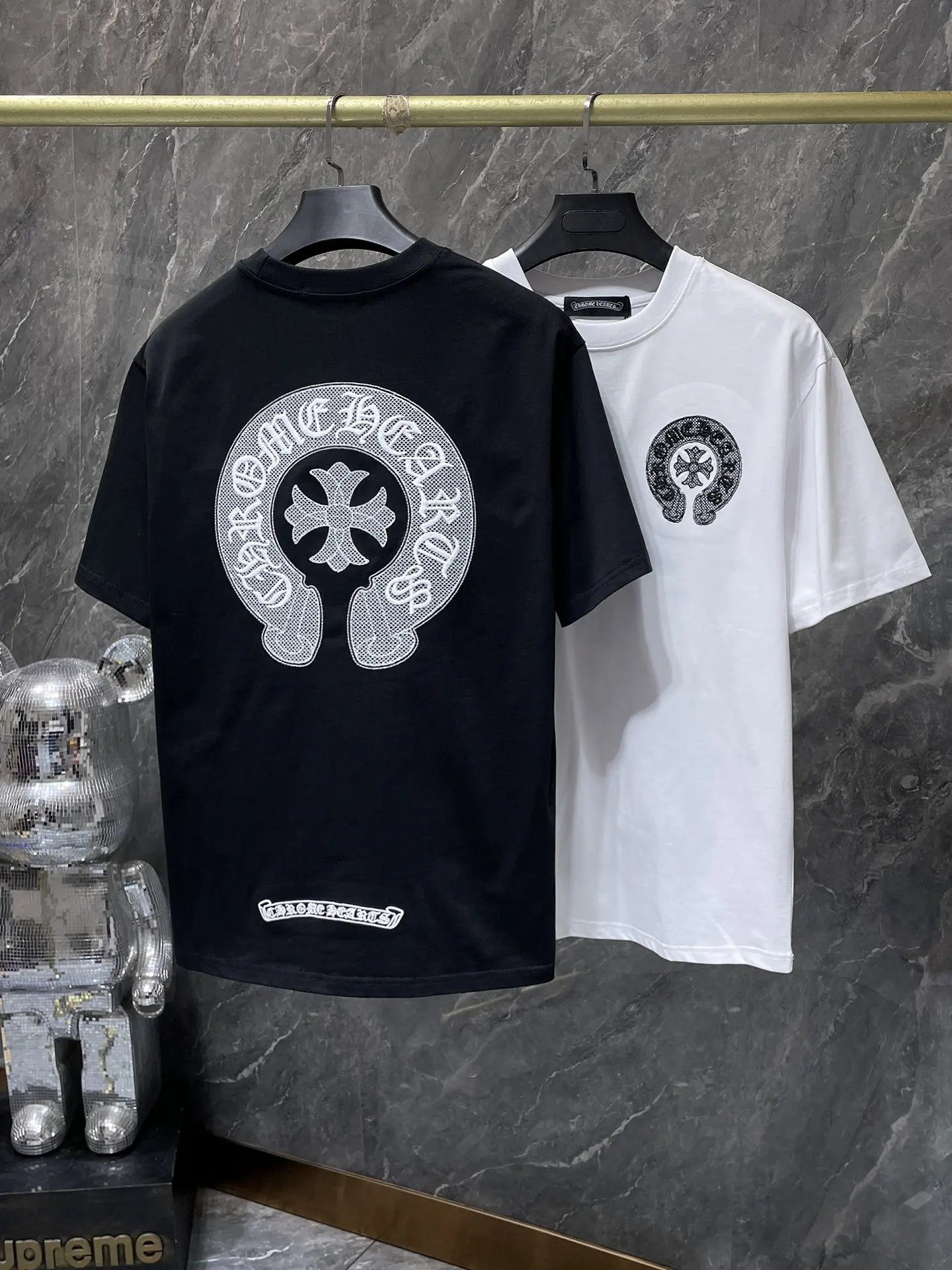 Embroidered Horseshoe Logo Cotton T-Shirt D6015888 — view 9