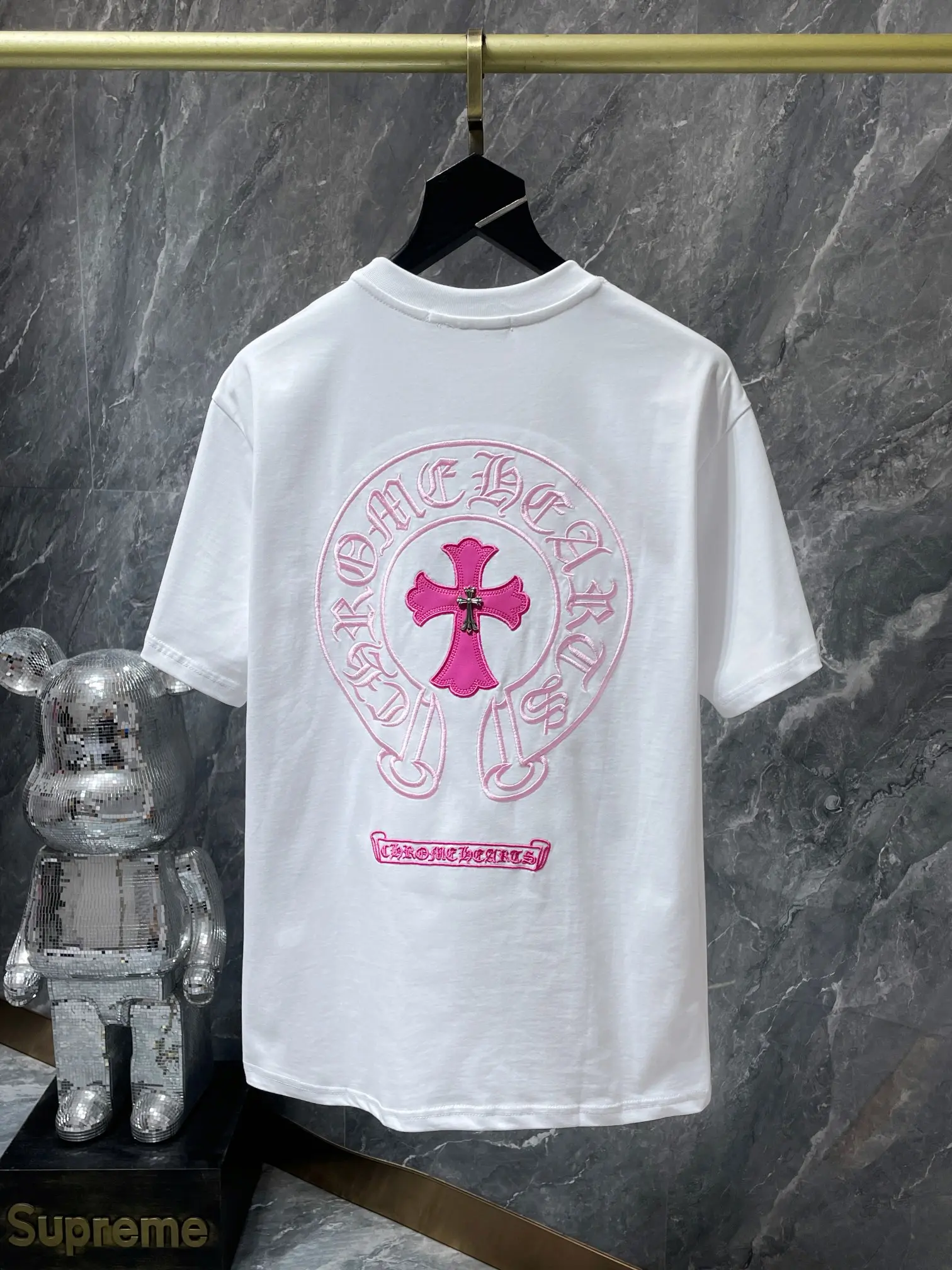 Embroidered Cross Patch Cotton T-Shirt D11512054 — view 2