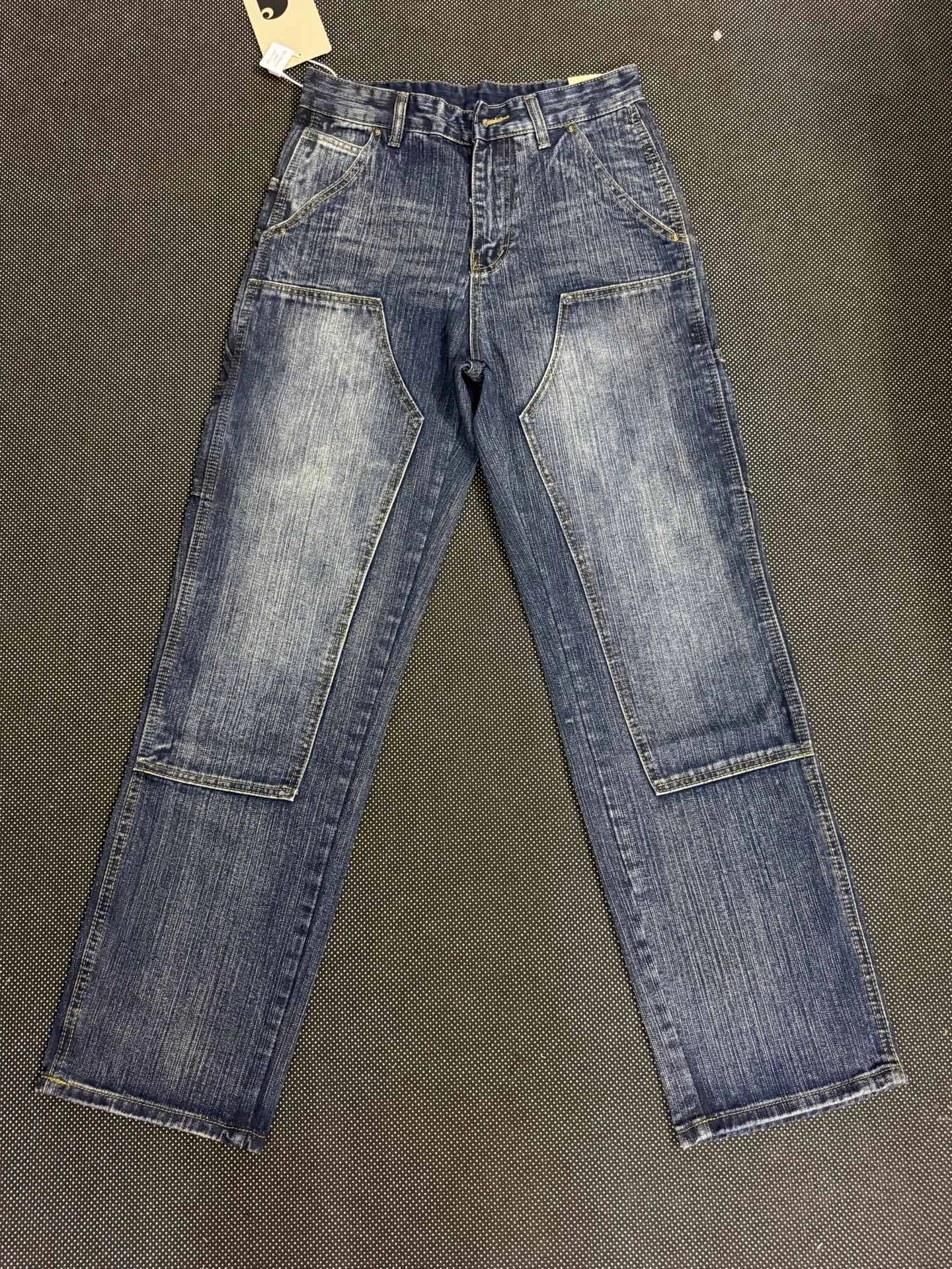 Double-Knee Washed Straight-Leg Jeans D19023132