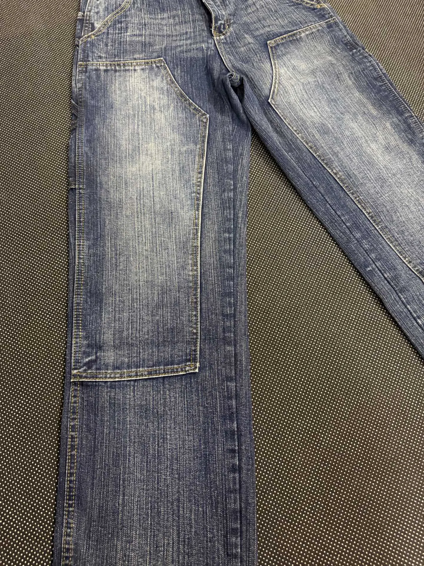 Double-Knee Washed Straight-Leg Jeans D19023132 — view 4