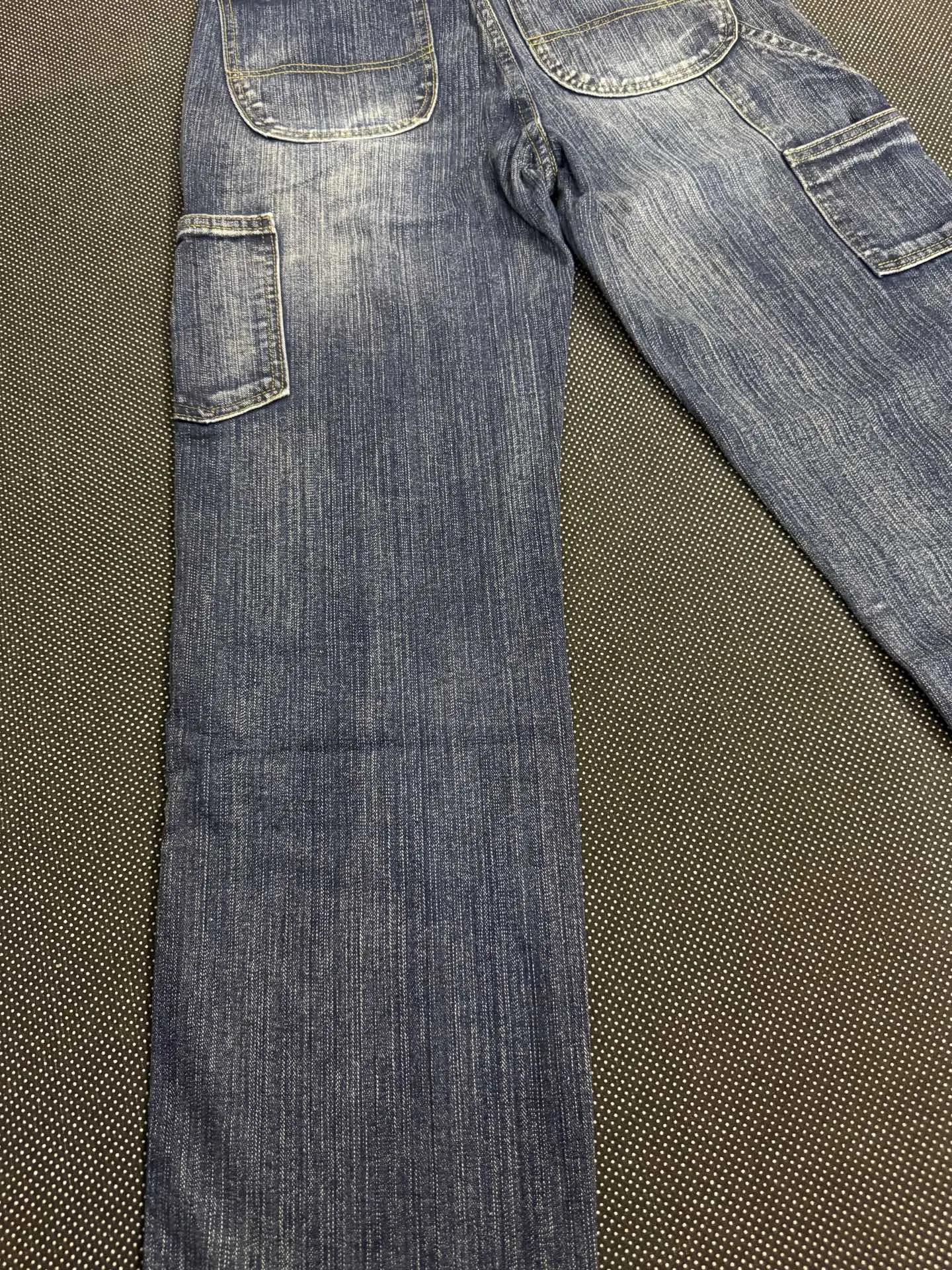 Double-Knee Washed Straight-Leg Jeans D19023132 — view 9