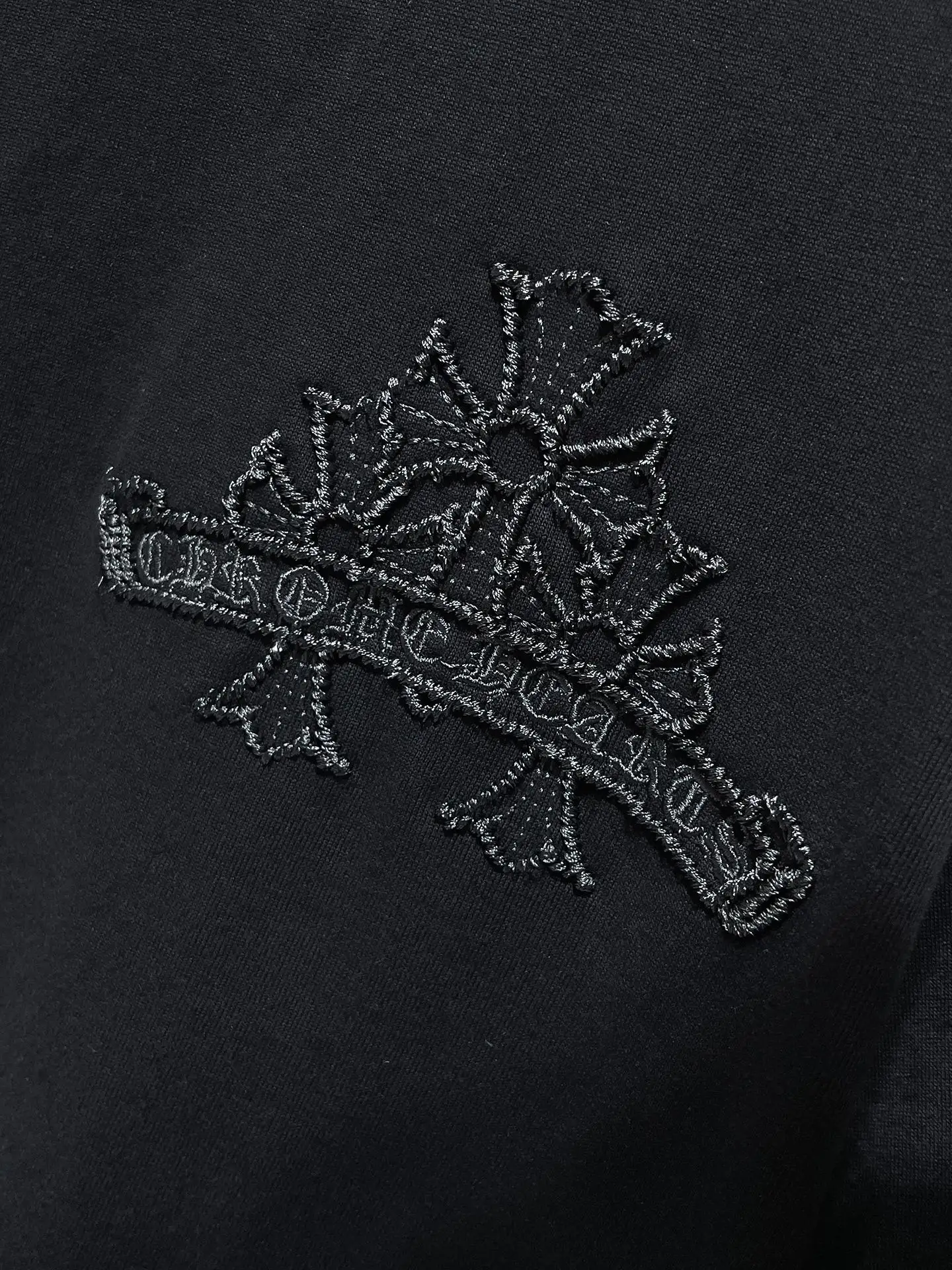 Embroidered Cross Logo Cotton T-Shirt D12012047 — view 7