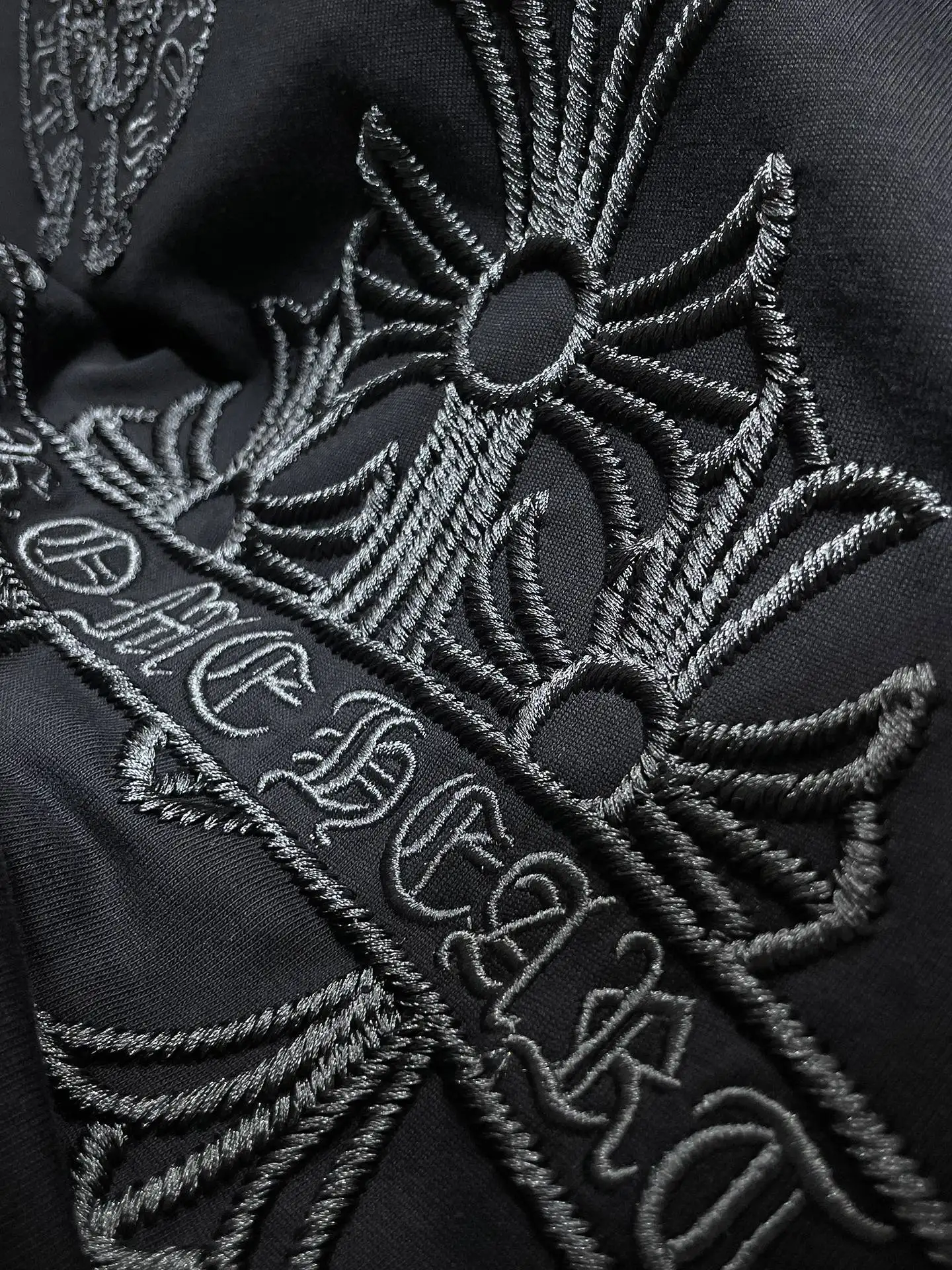 Embroidered Cross Logo Cotton T-Shirt D7015879 — view 5