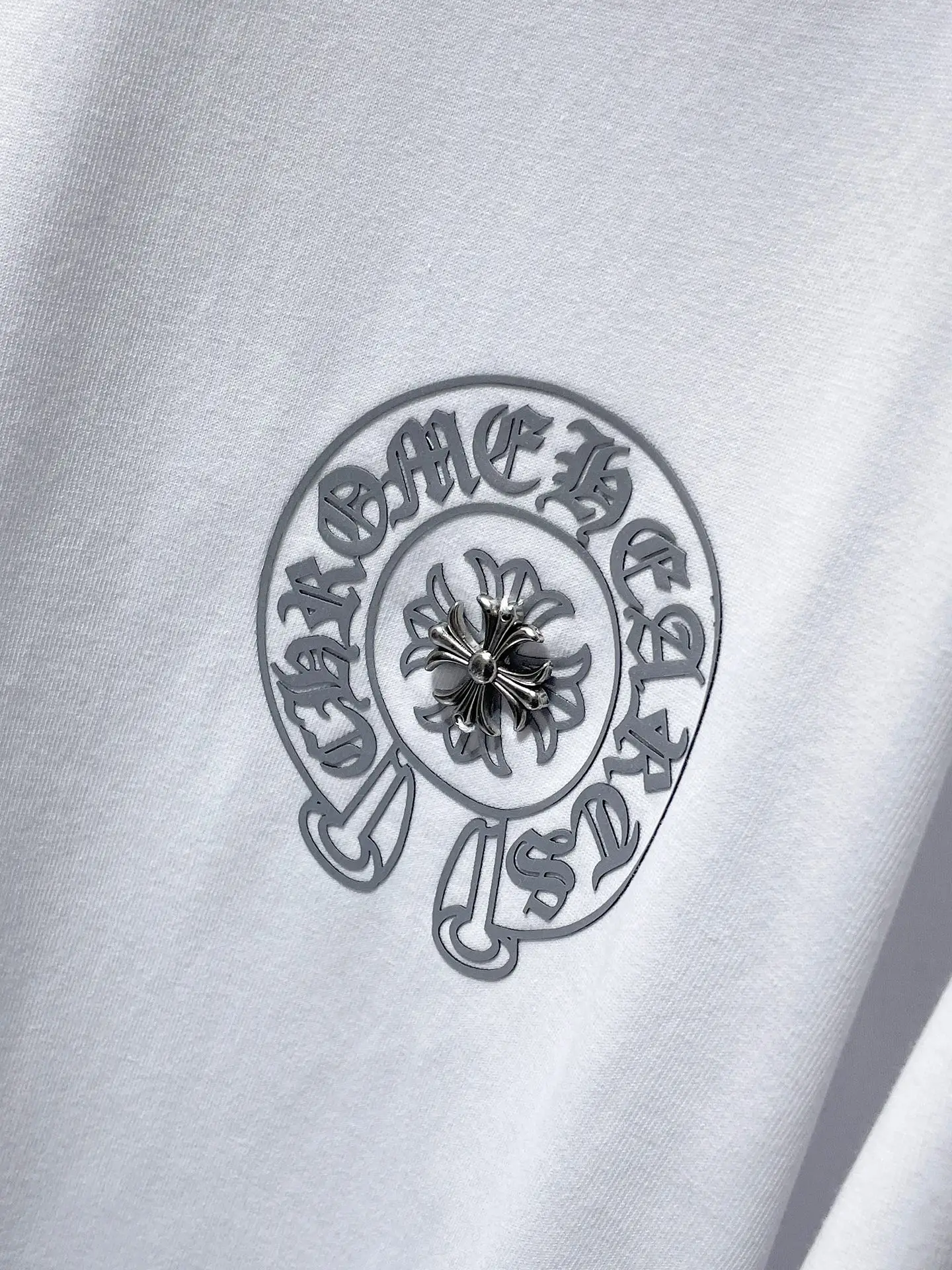 Horseshoe Logo Rhinestone Cotton T-Shirt D7015877 — view 2