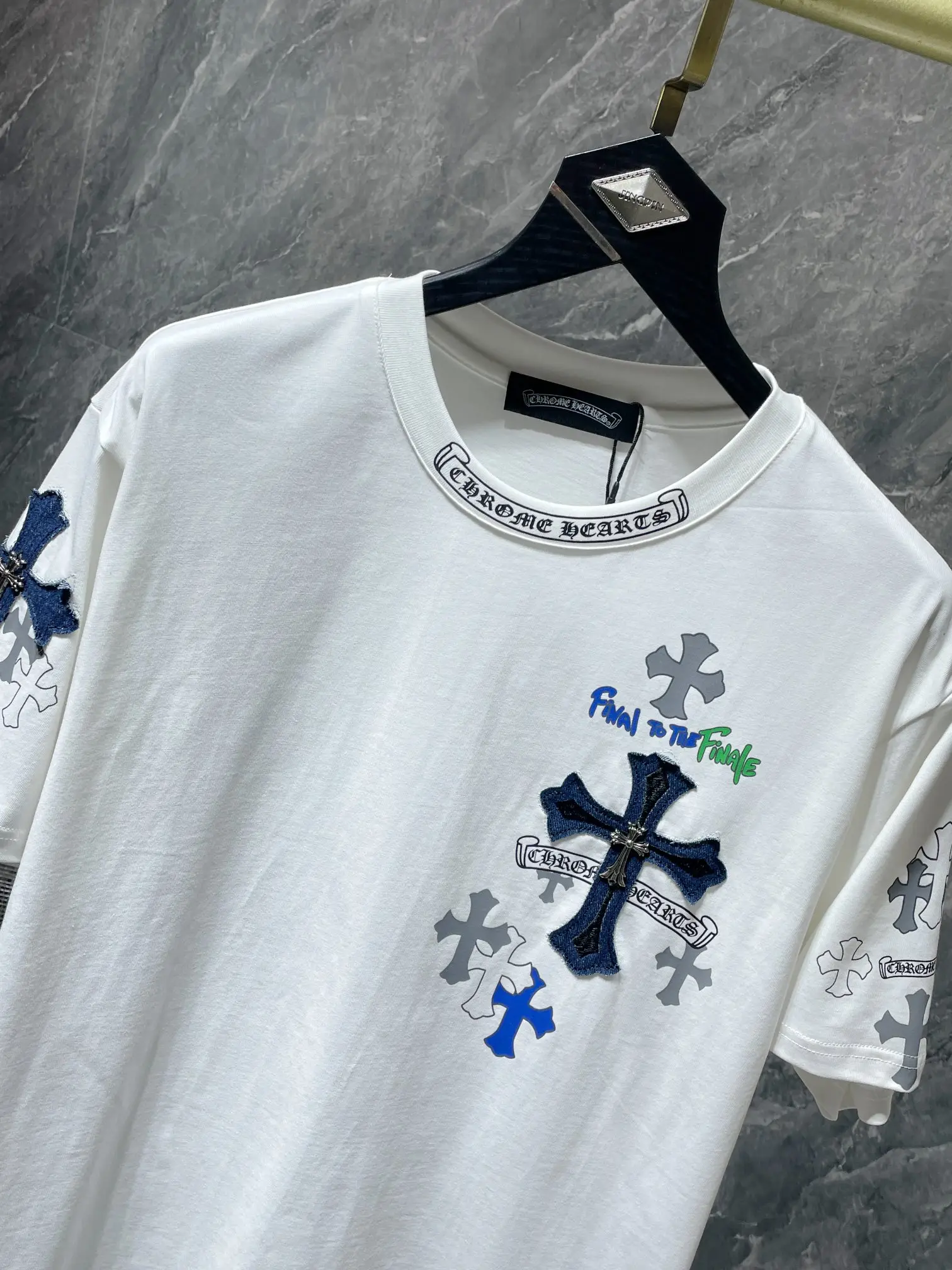 Embellished Cross Patch Cotton T-Shirt D11012042