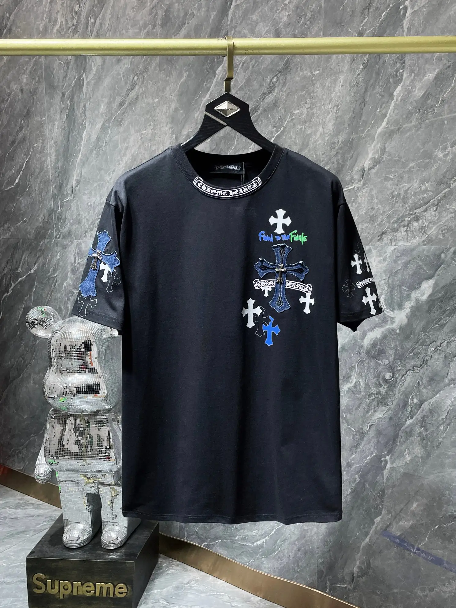 Leather Patch Cross Embroidered T-Shirt D6015875