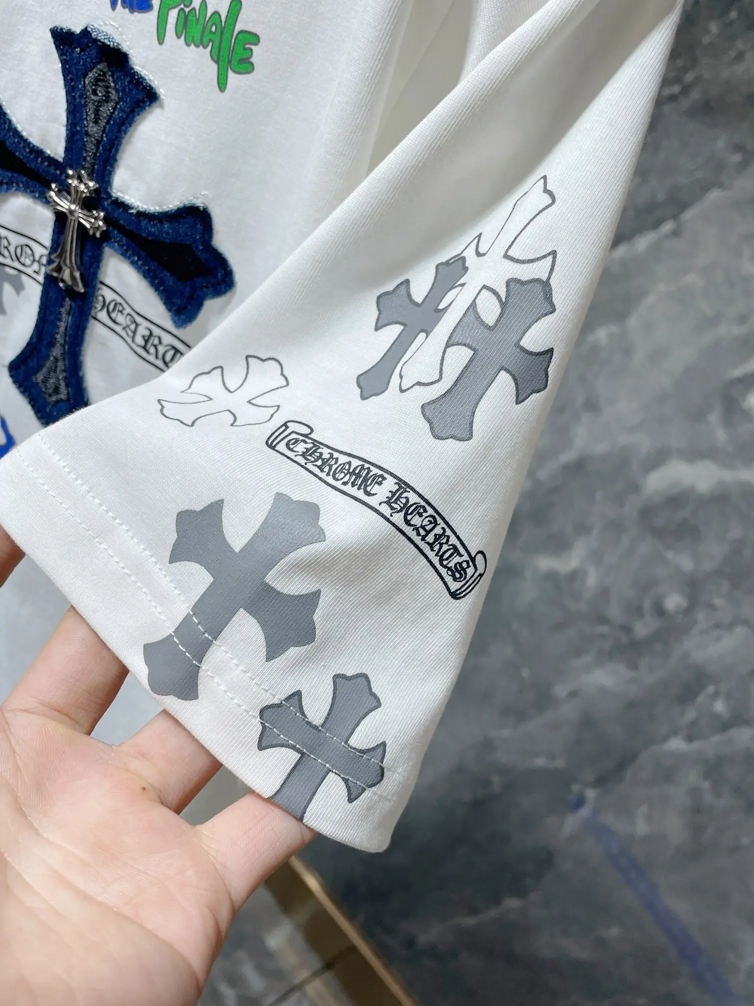 Cross Patch Embroidered Cotton T-Shirt D6015874 — view 3