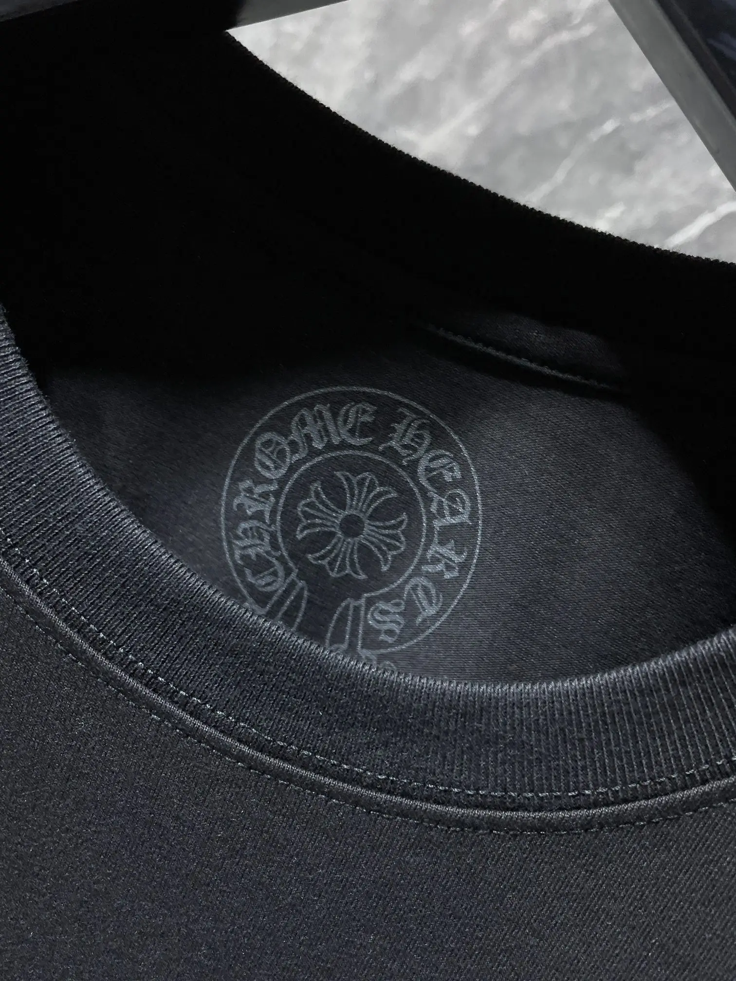 Las Vegas Horseshoe Logo Pocket T-Shirt D5015864 — view 2