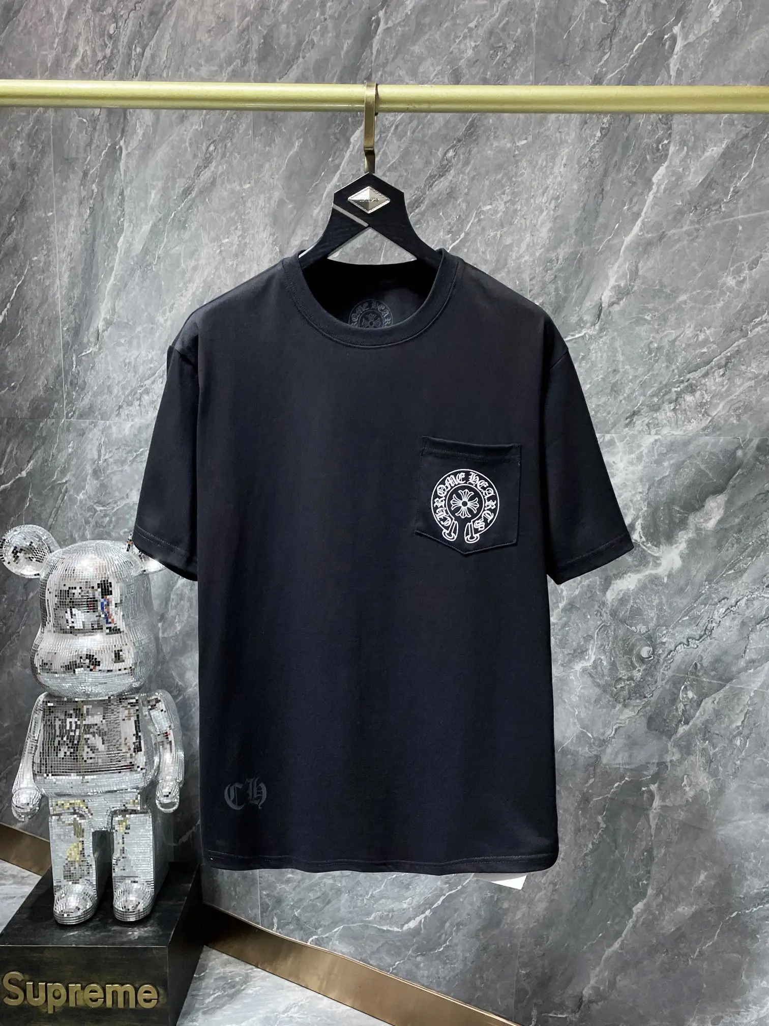 Las Vegas Horseshoe Logo Pocket T-Shirt D5015864 — view 4