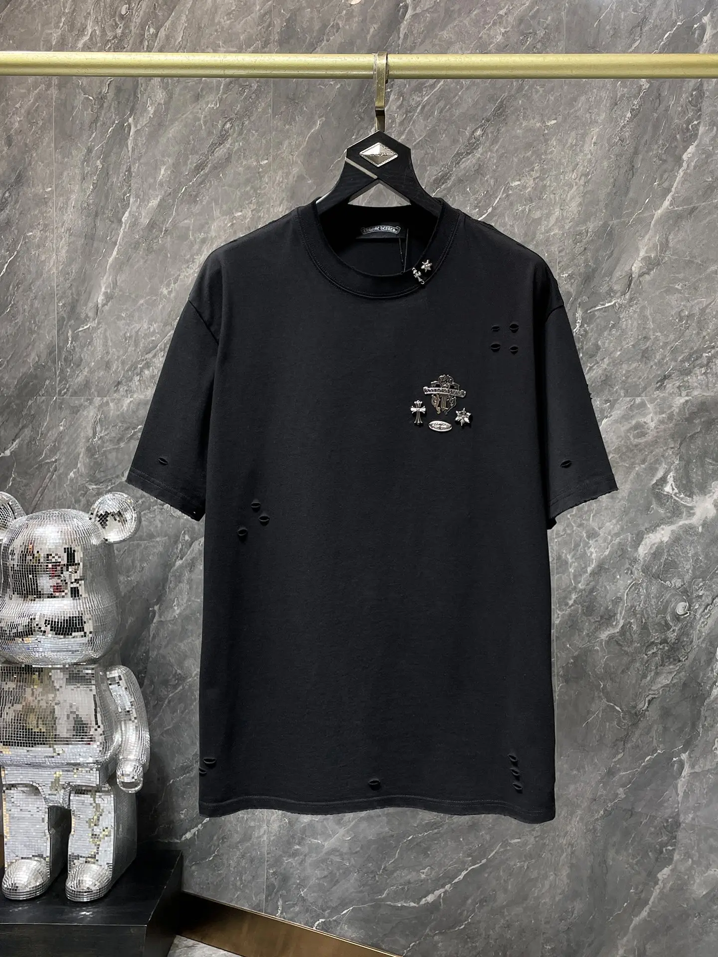 Distressed Cross Embellished T-Shirt D11012030 — view 2