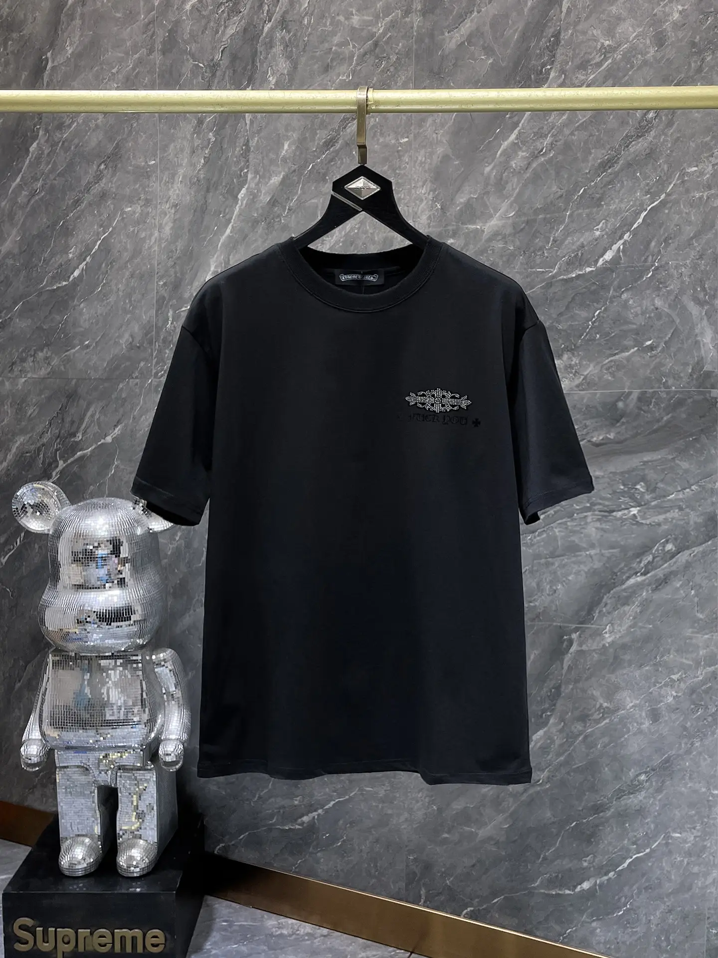 Rhinestone Embellished Cross T-Shirt D12012027