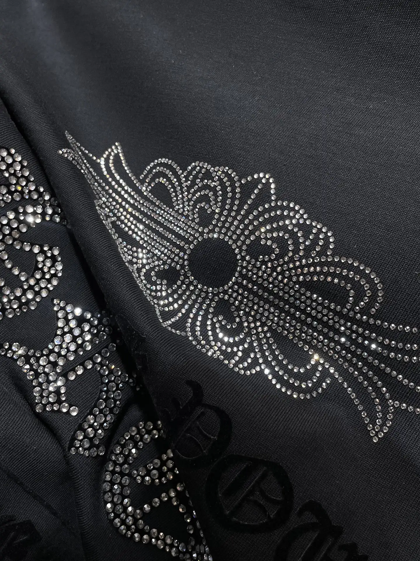Rhinestone Embellished Cross T-Shirt D12012027 — view 4