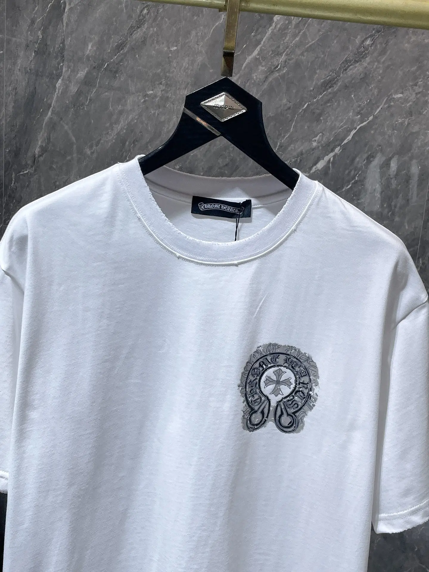 Horseshoe Logo Flocked Cotton T-Shirt D6515856 — view 4