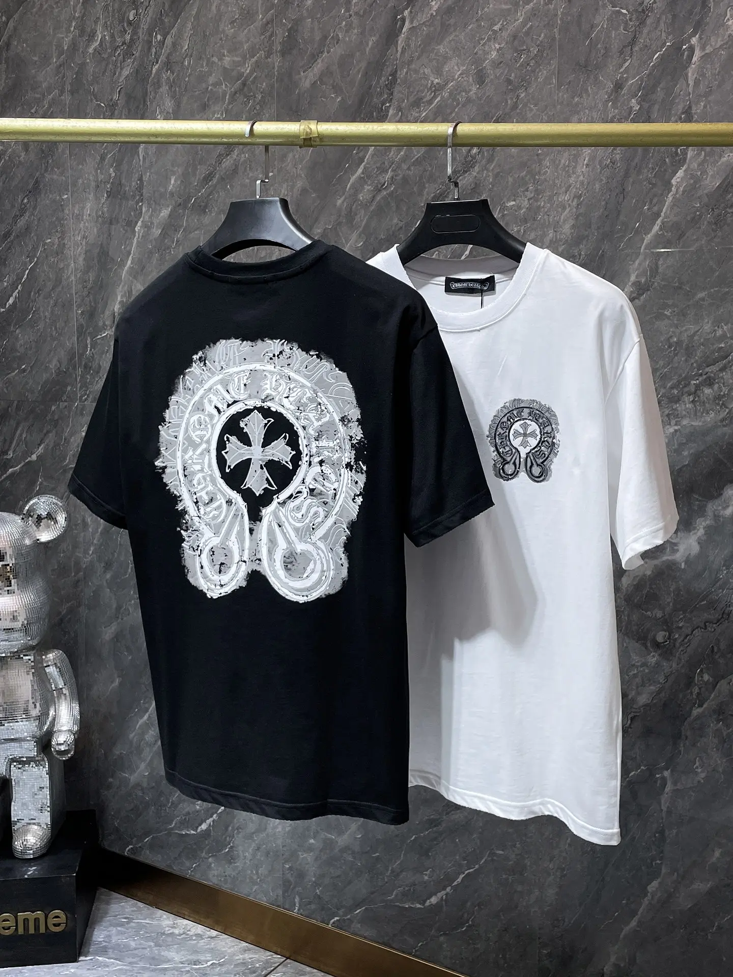 Horseshoe Logo Flocked Cotton T-Shirt D6515856 — view 9
