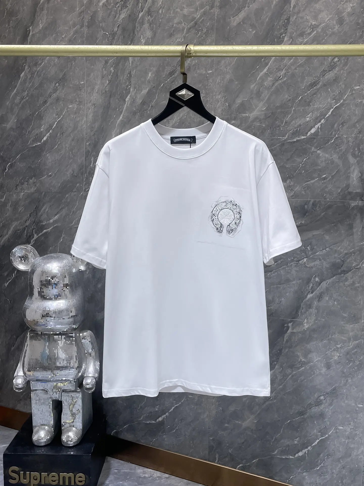 Horseshoe Cross Embroidered Cotton T-Shirt D6815840 — view 2