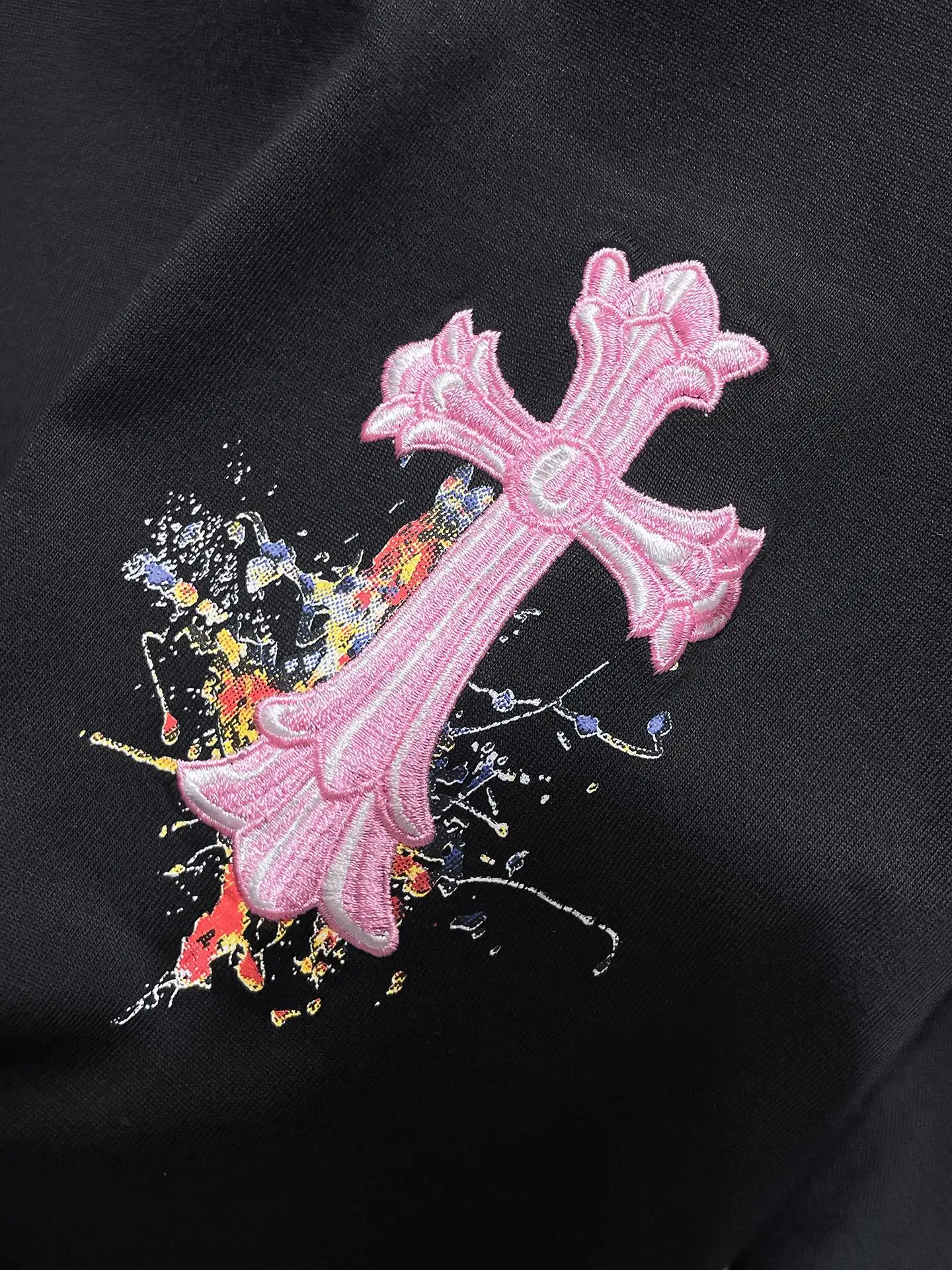 Paint-Splatter Cross Patch T-Shirt D12011999 — view 7
