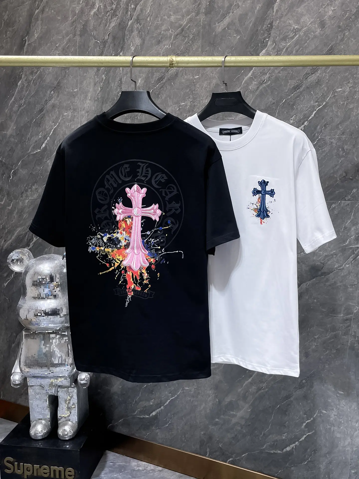 Paint-Splatter Cross Patch T-Shirt D12012000