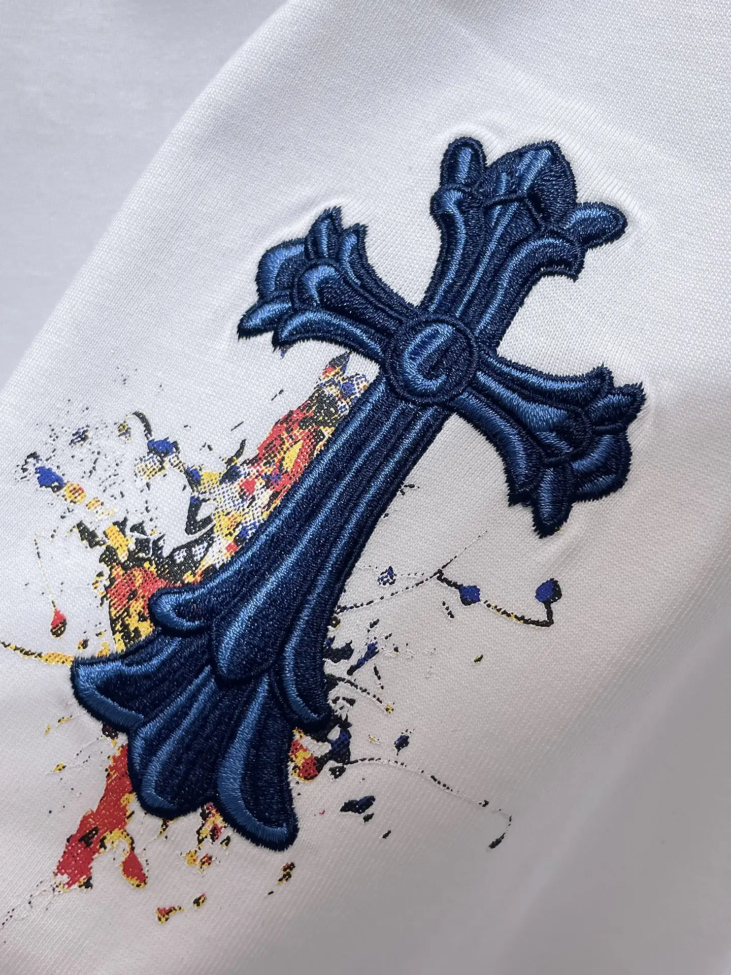 Paint-Splatter Cross Patch T-Shirt D12012000 — view 5