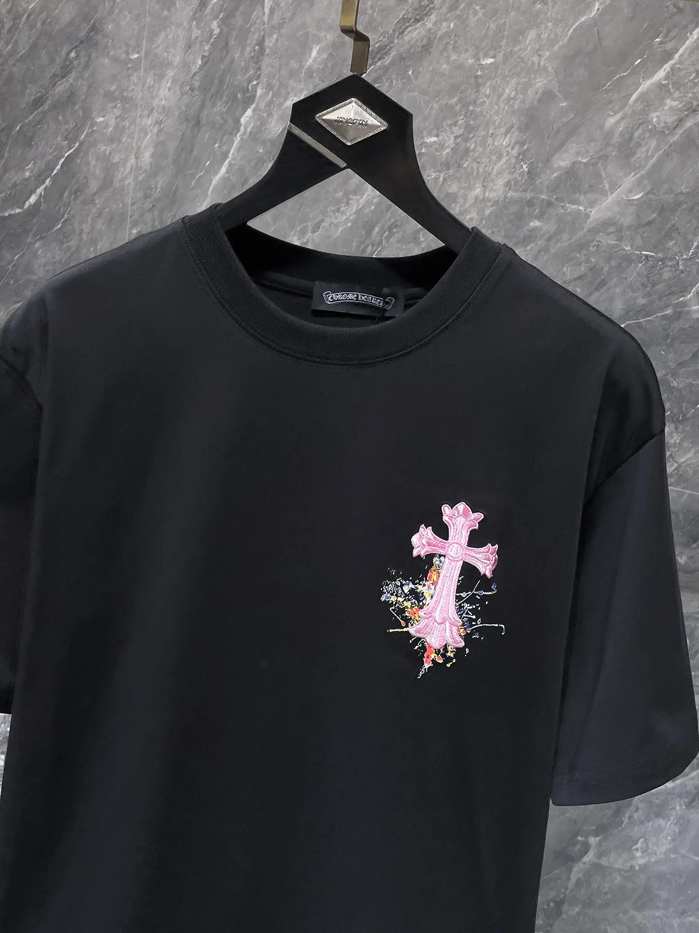 Paint-Splatter Cross Logo Cotton T-Shirt D7015834 — view 4