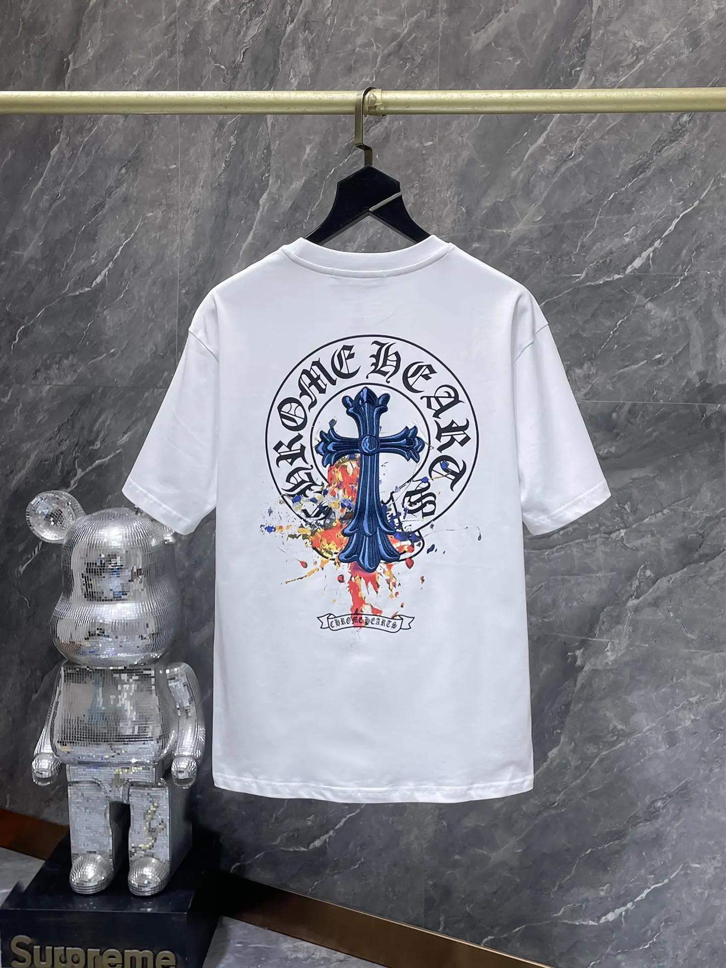 Paint-Splatter Cross Patch T-Shirt D7015835 — view 3