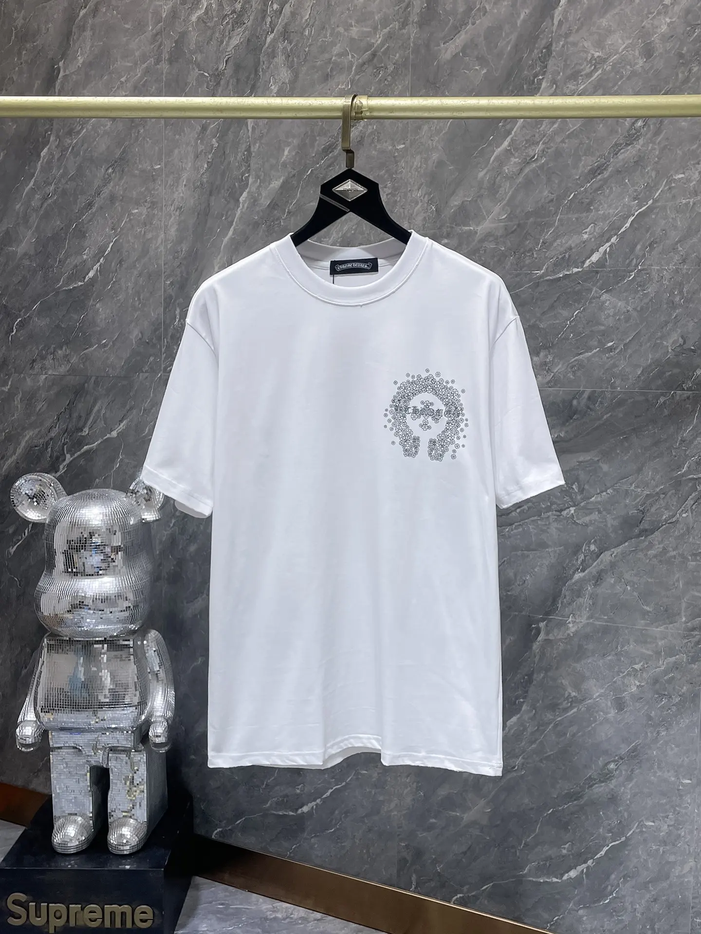 Embroidered Horseshoe Logo Cotton T-Shirt D12512010 — view 2