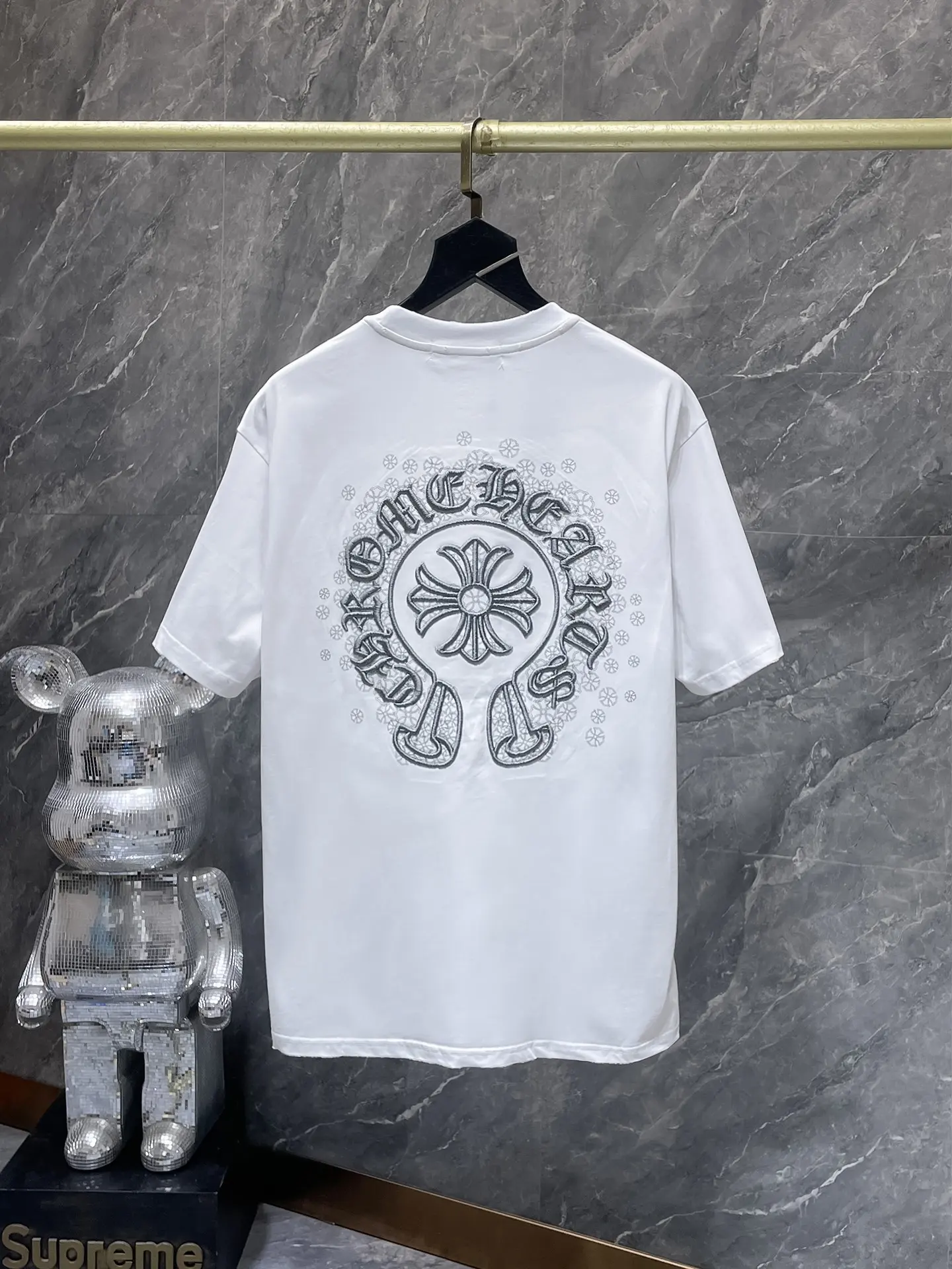 Embroidered Horseshoe Logo Cotton T-Shirt D12512010 — view 3