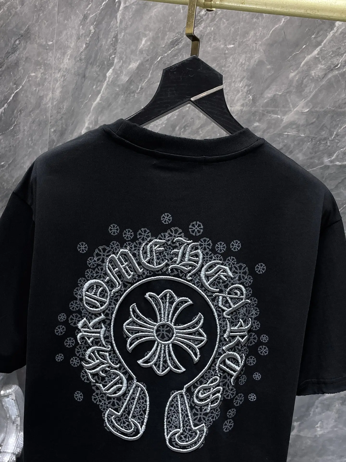 Embroidered Horseshoe Logo T-Shirt D7515846 — view 6