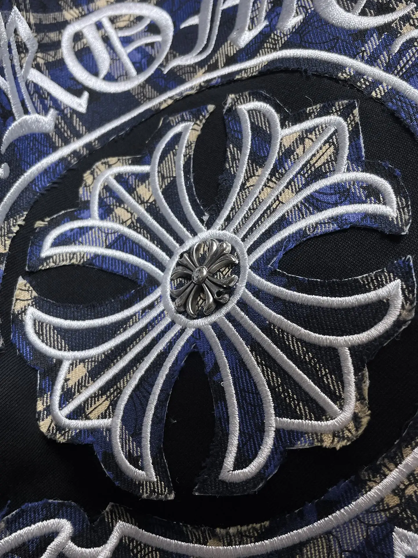 Horseshoe Appliqué Cotton T-Shirt D11512024 — view 5