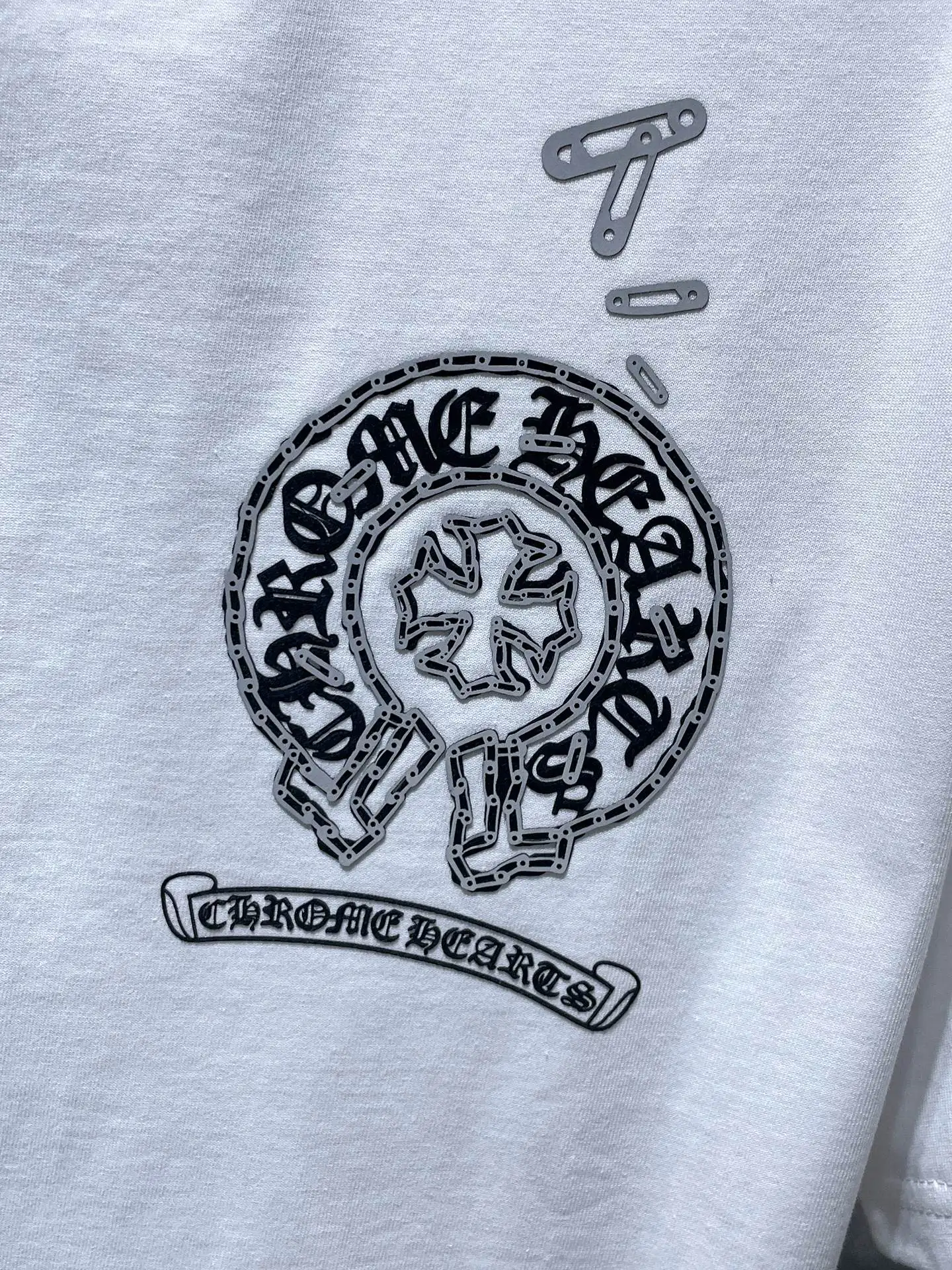 Horseshoe Logo Flocked Cotton T-Shirt D11812003 — view 2
