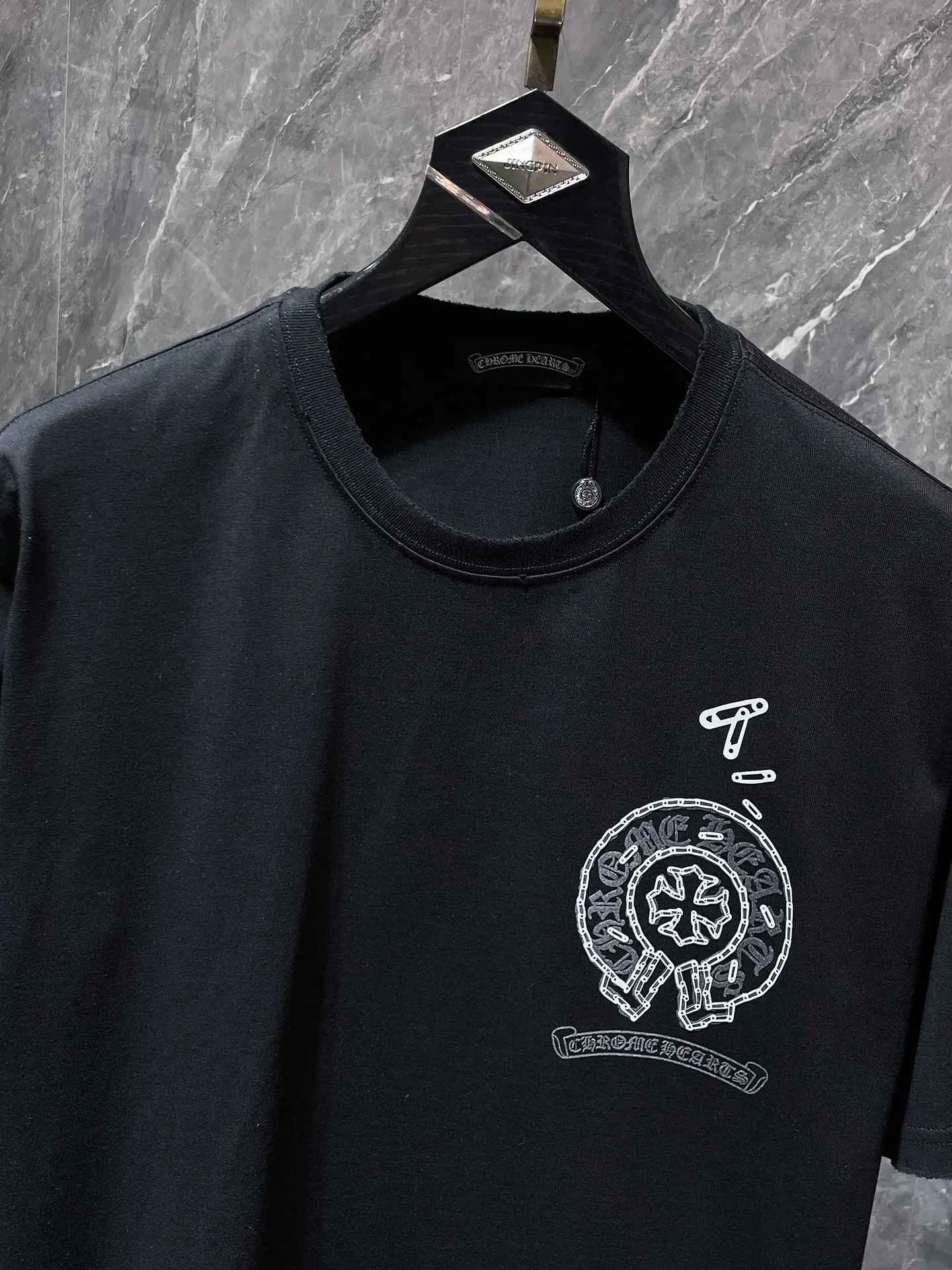 Horseshoe Logo Flocked Cotton T-Shirt D6815847 — view 4